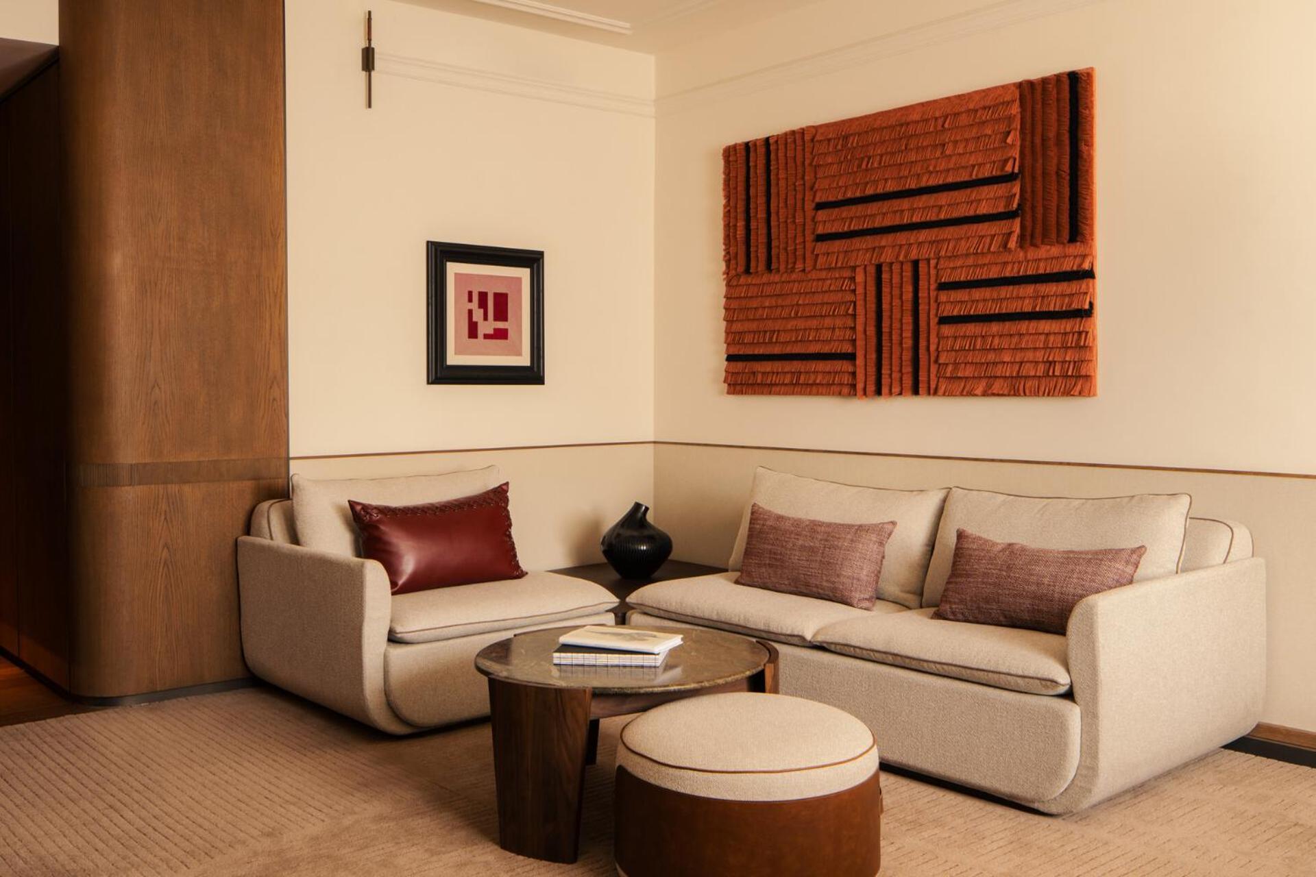 Executive Suite Courtyard View