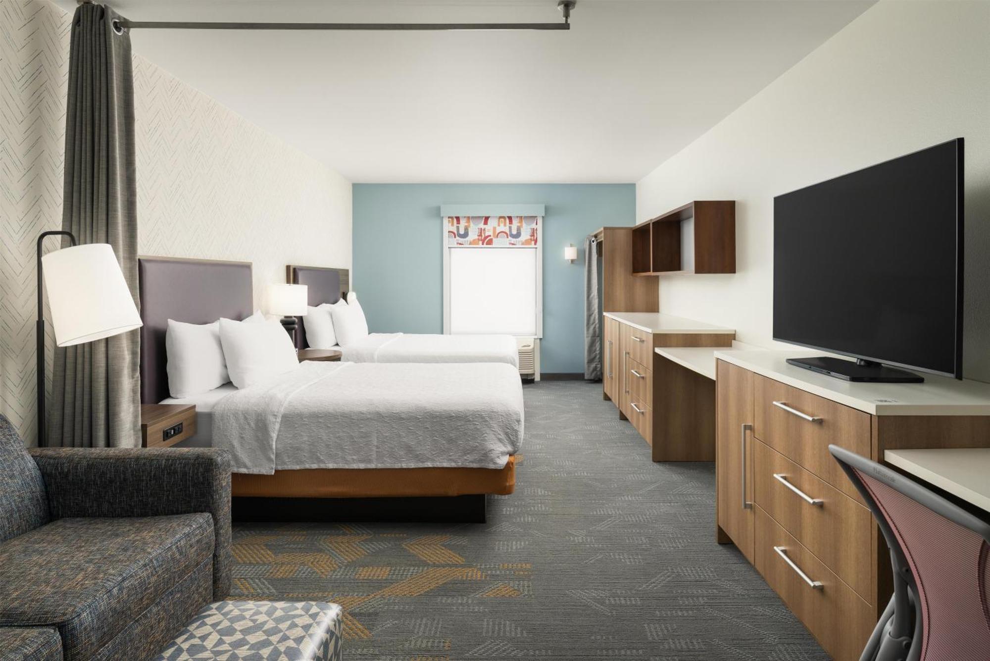 Queen Studio with Two Queen Beds - Non-Smoking