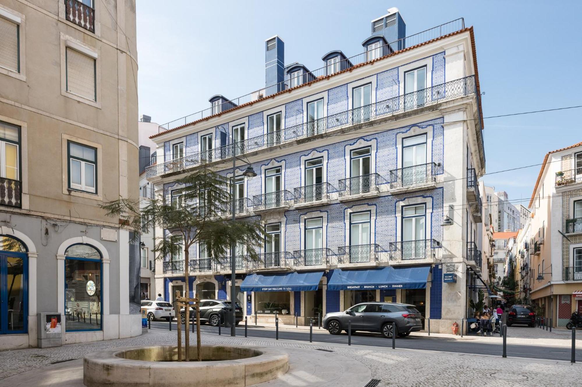Two-Bedroom Deluxe Apartment