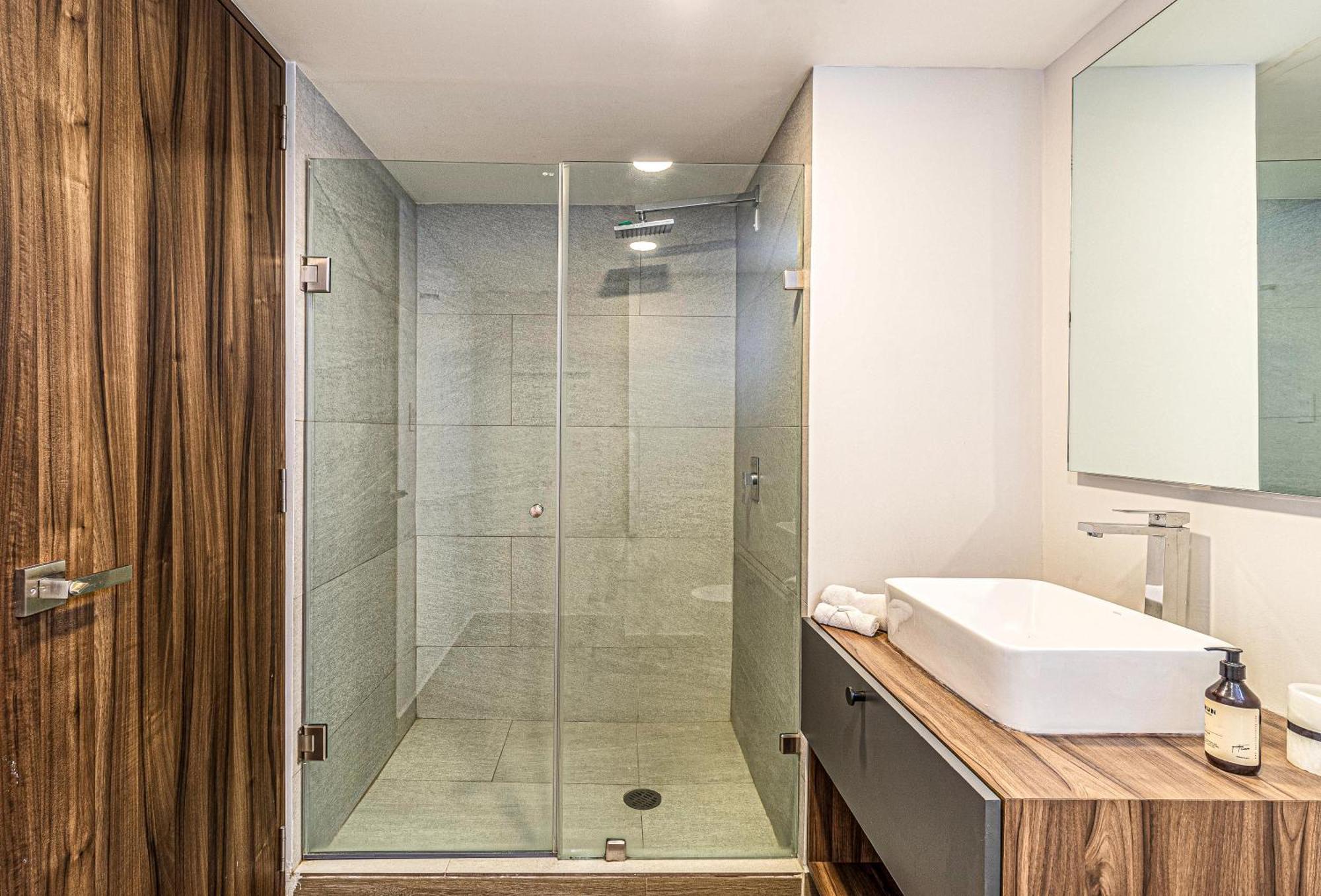 Two bedroom apartment city view