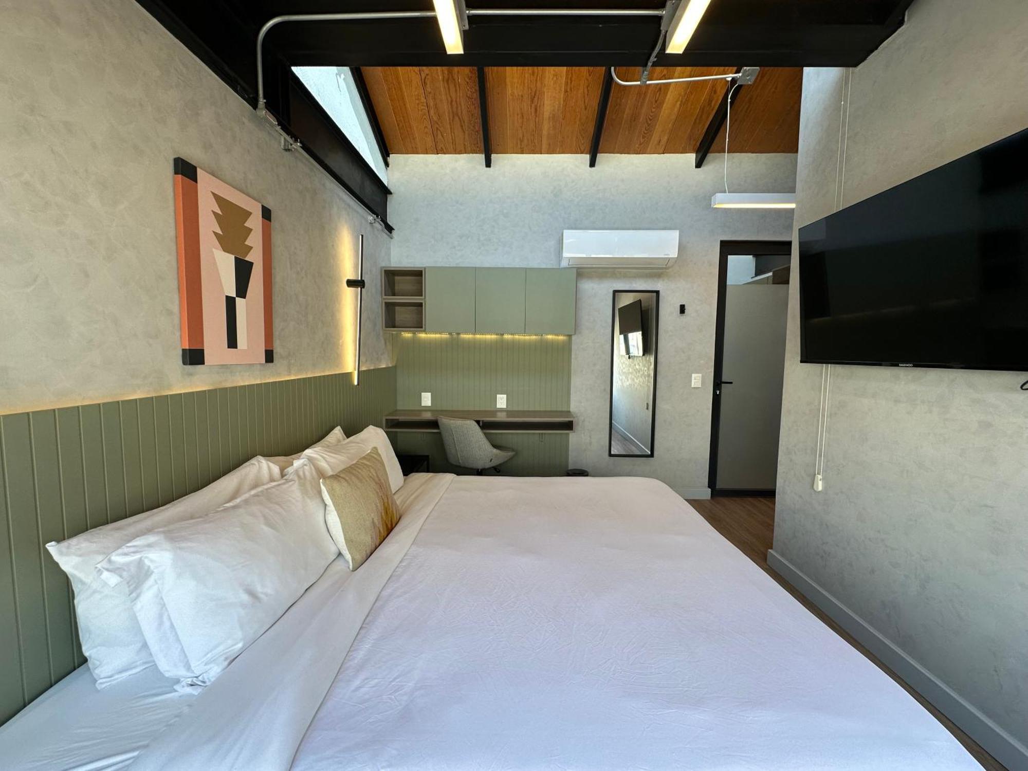 One-Bedroom Standard Apartment