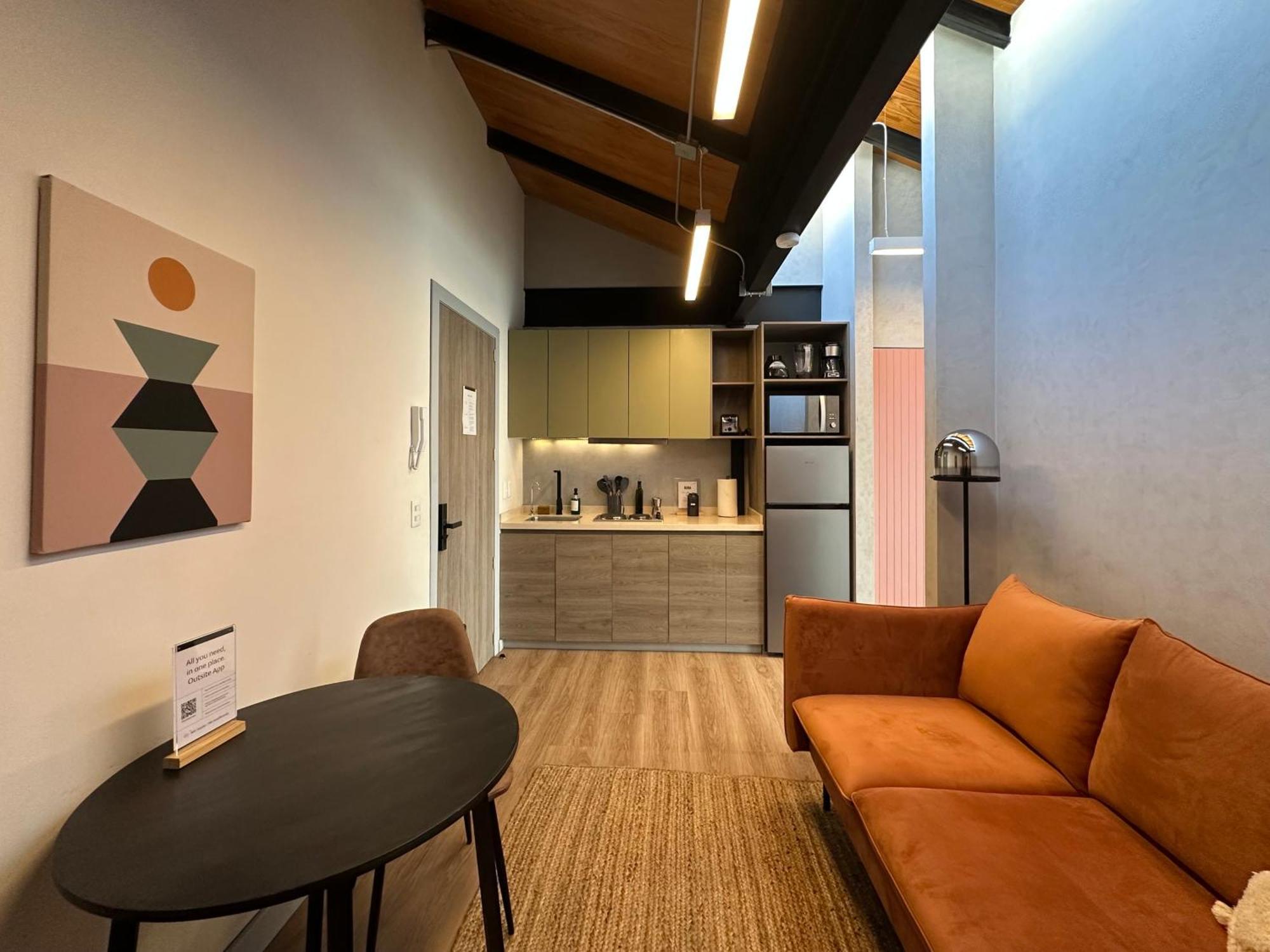One-Bedroom Standard Apartment