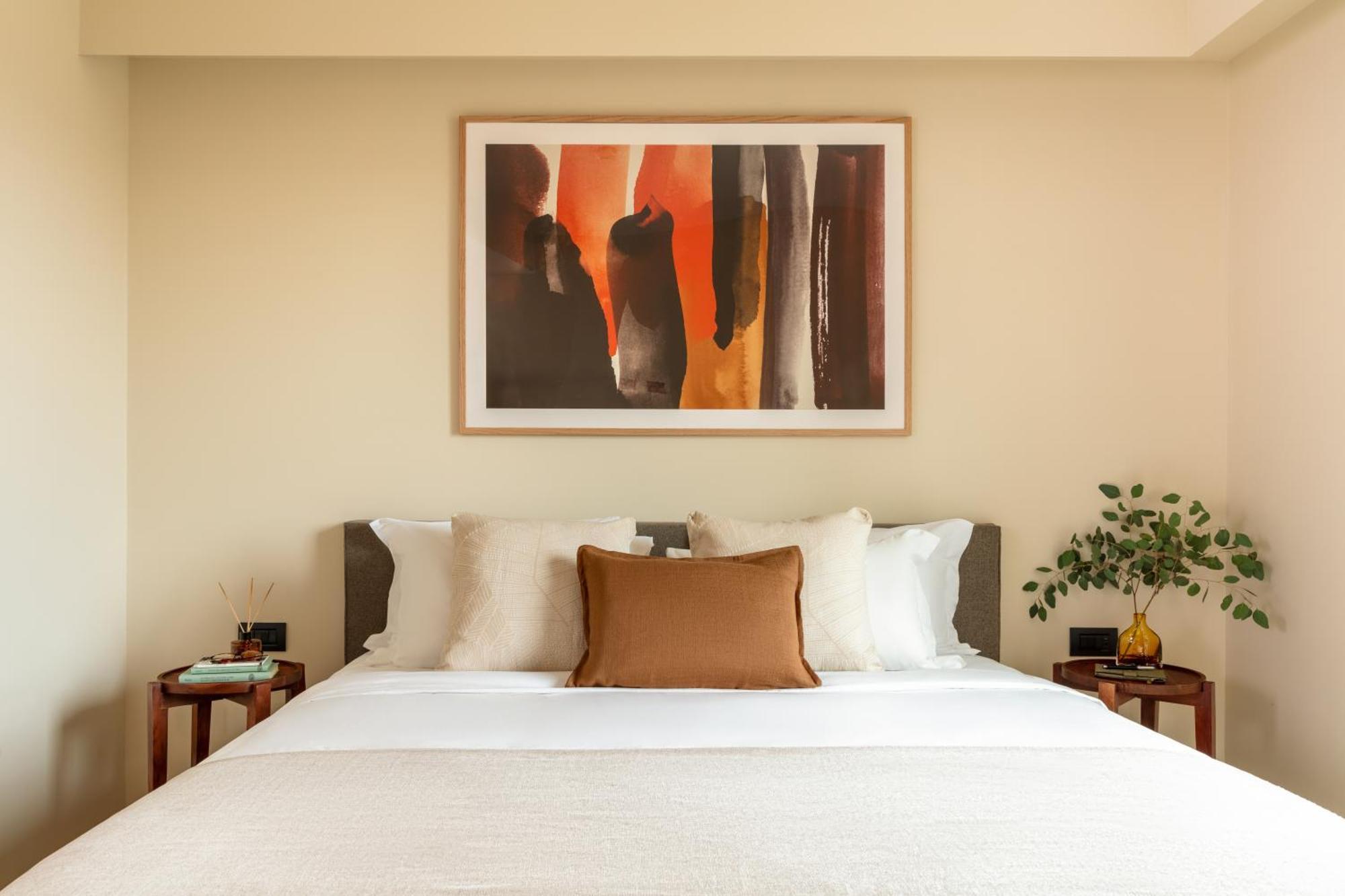 Spacious Apartment - 1 Bedroom