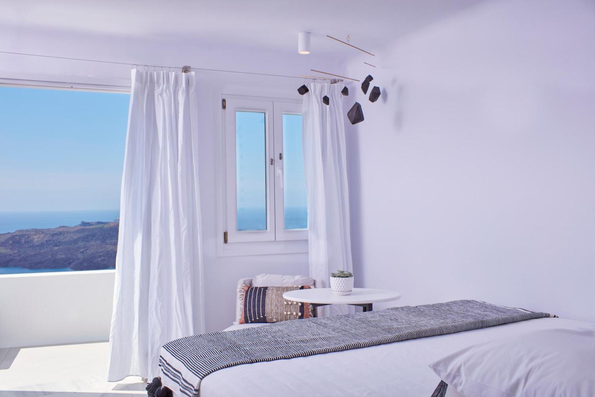 Caldera Room