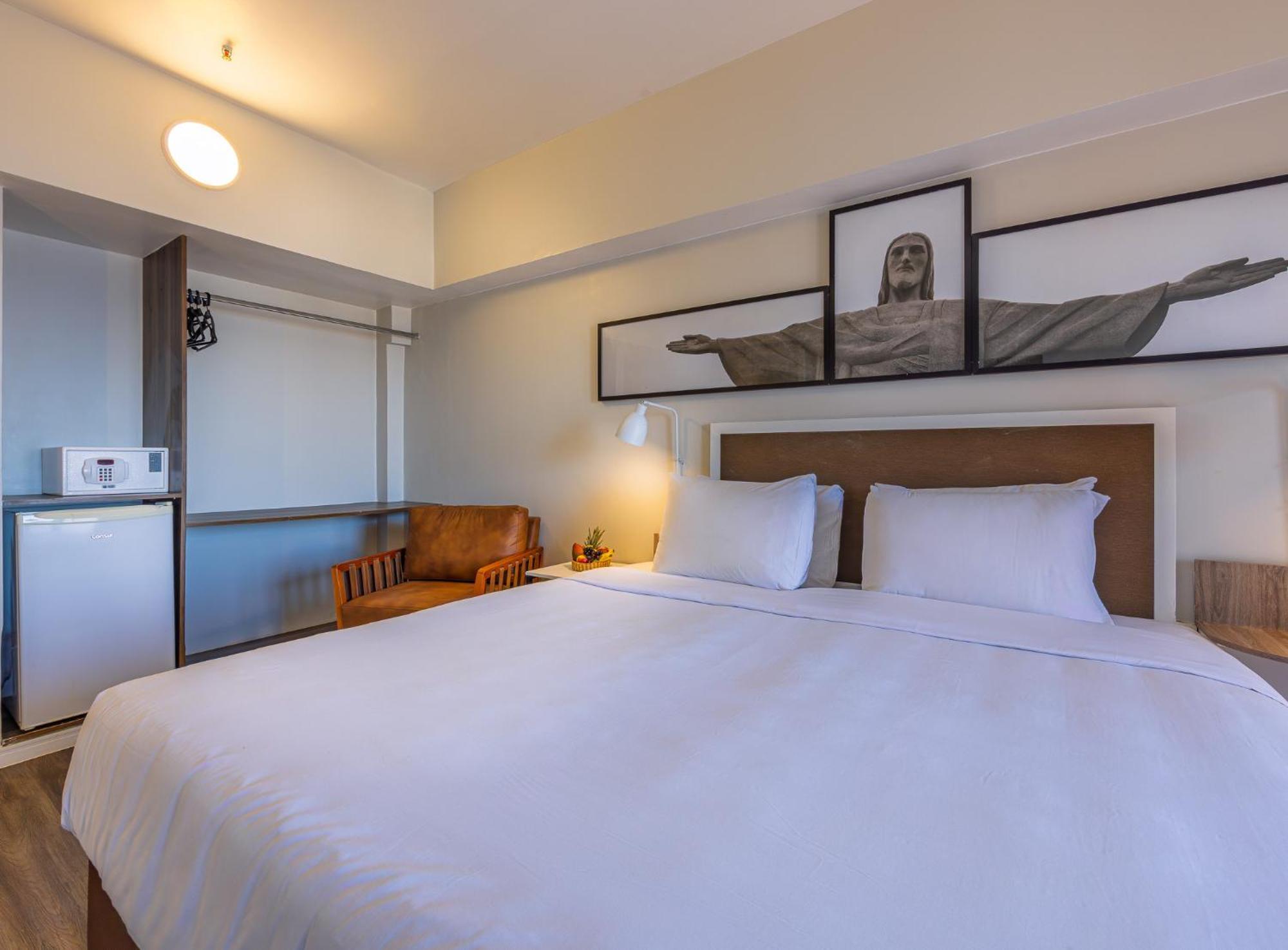 Deluxe Double Room Partial Sea View