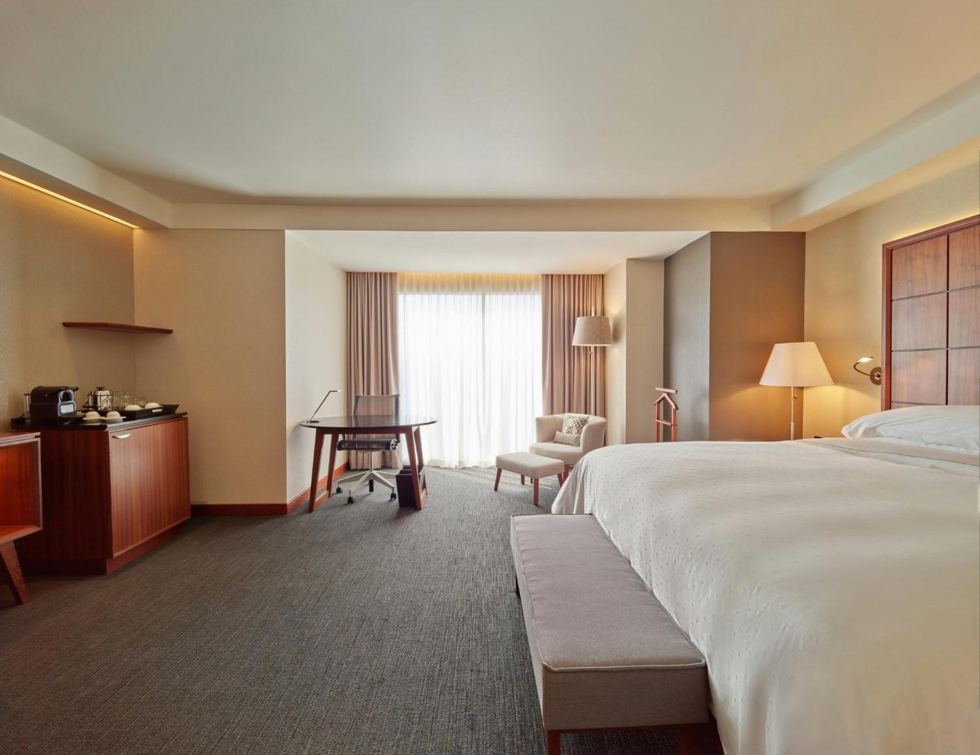 Fiesta Club King Room