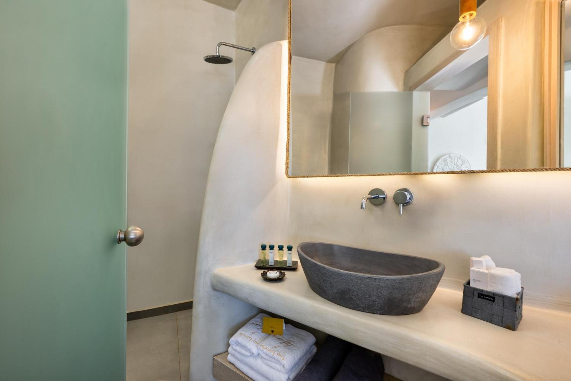 Cozy Suite Outdoor Jacuzzi