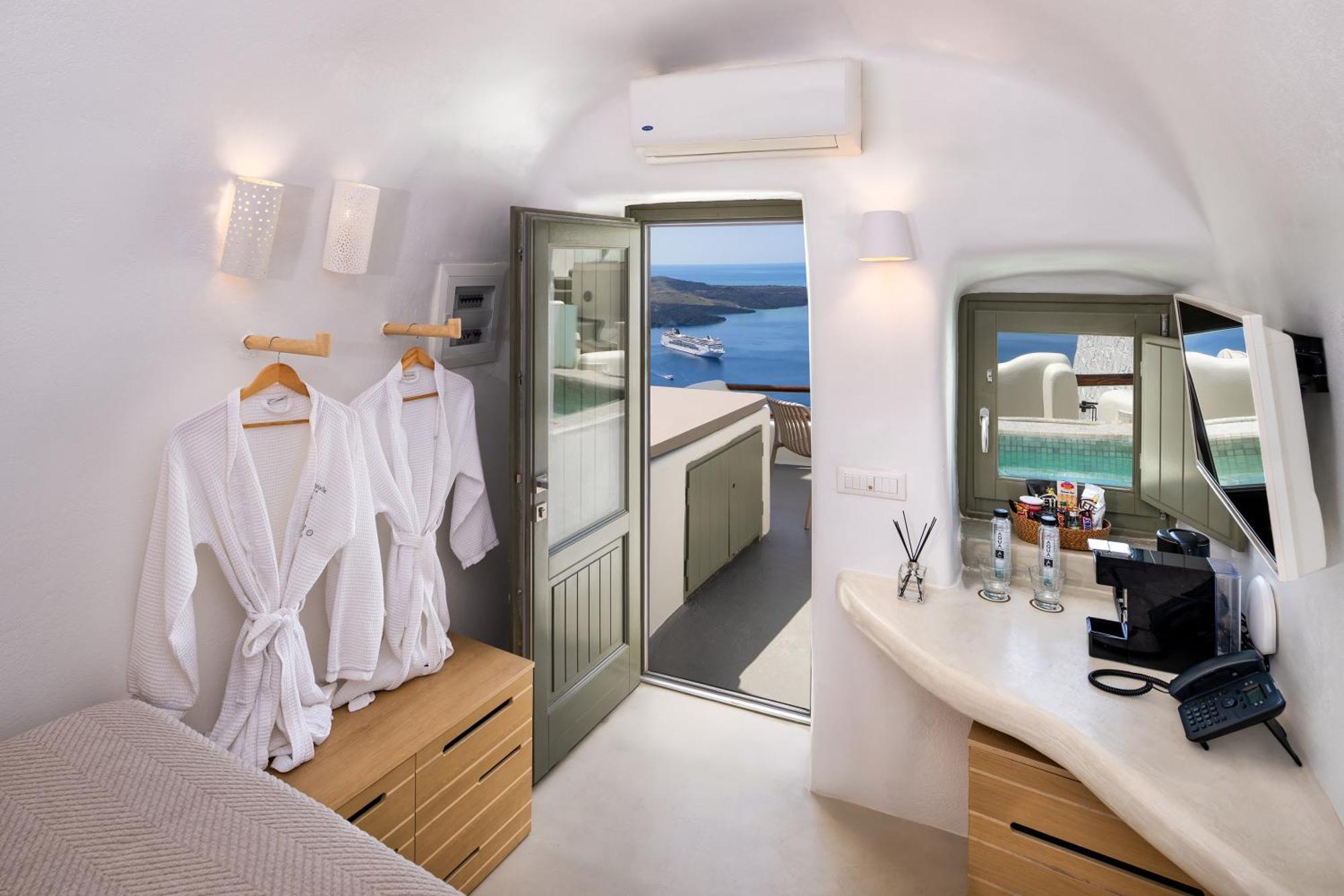 Cozy Suite Outdoor Jacuzzi