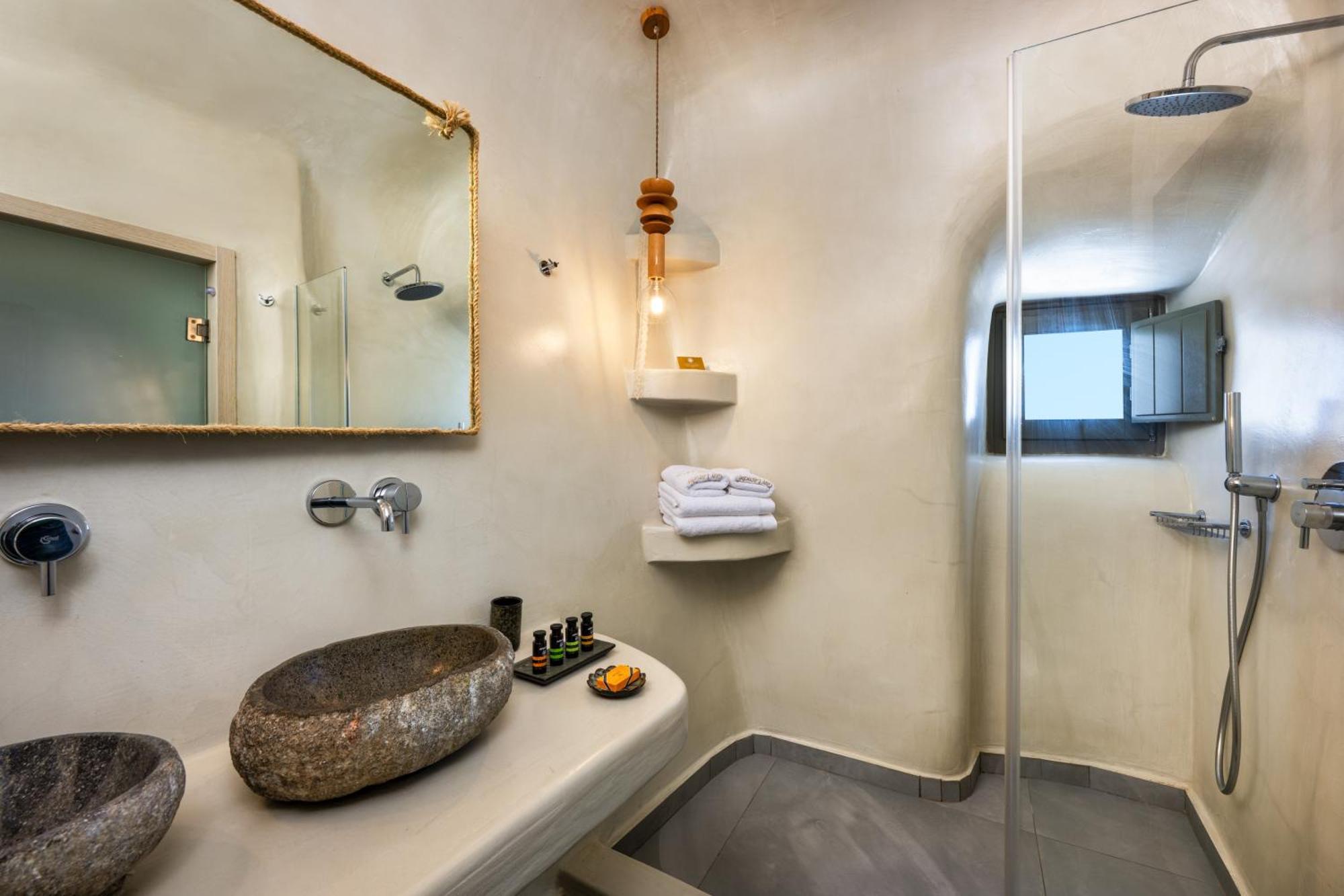 Cozy Suite Outdoor Jacuzzi