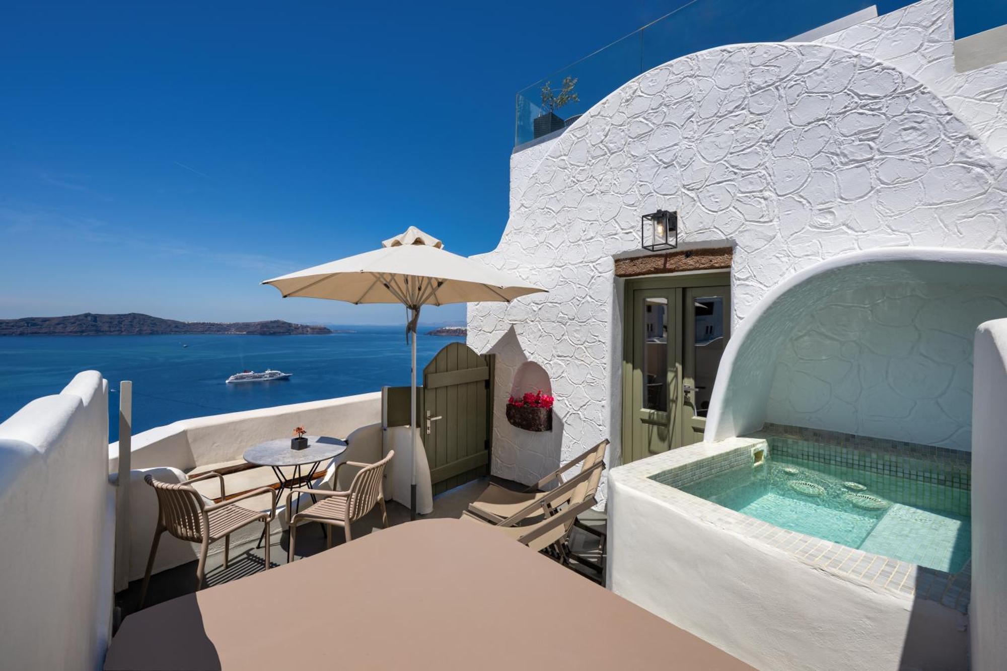 Cozy Suite Outdoor Jacuzzi