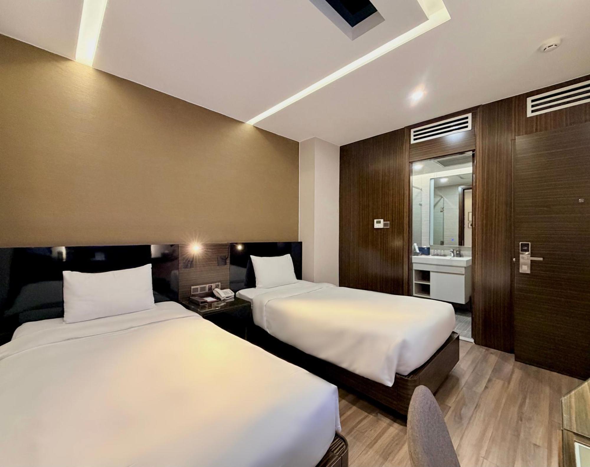 Superior Twin Room No Windows