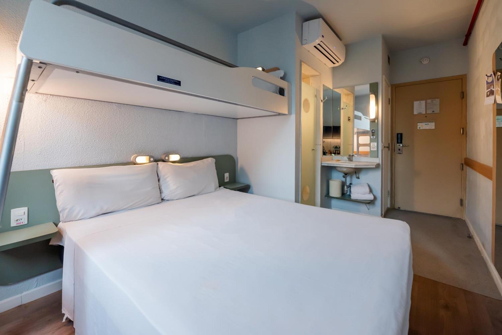 Family Room Two Bunk Beds