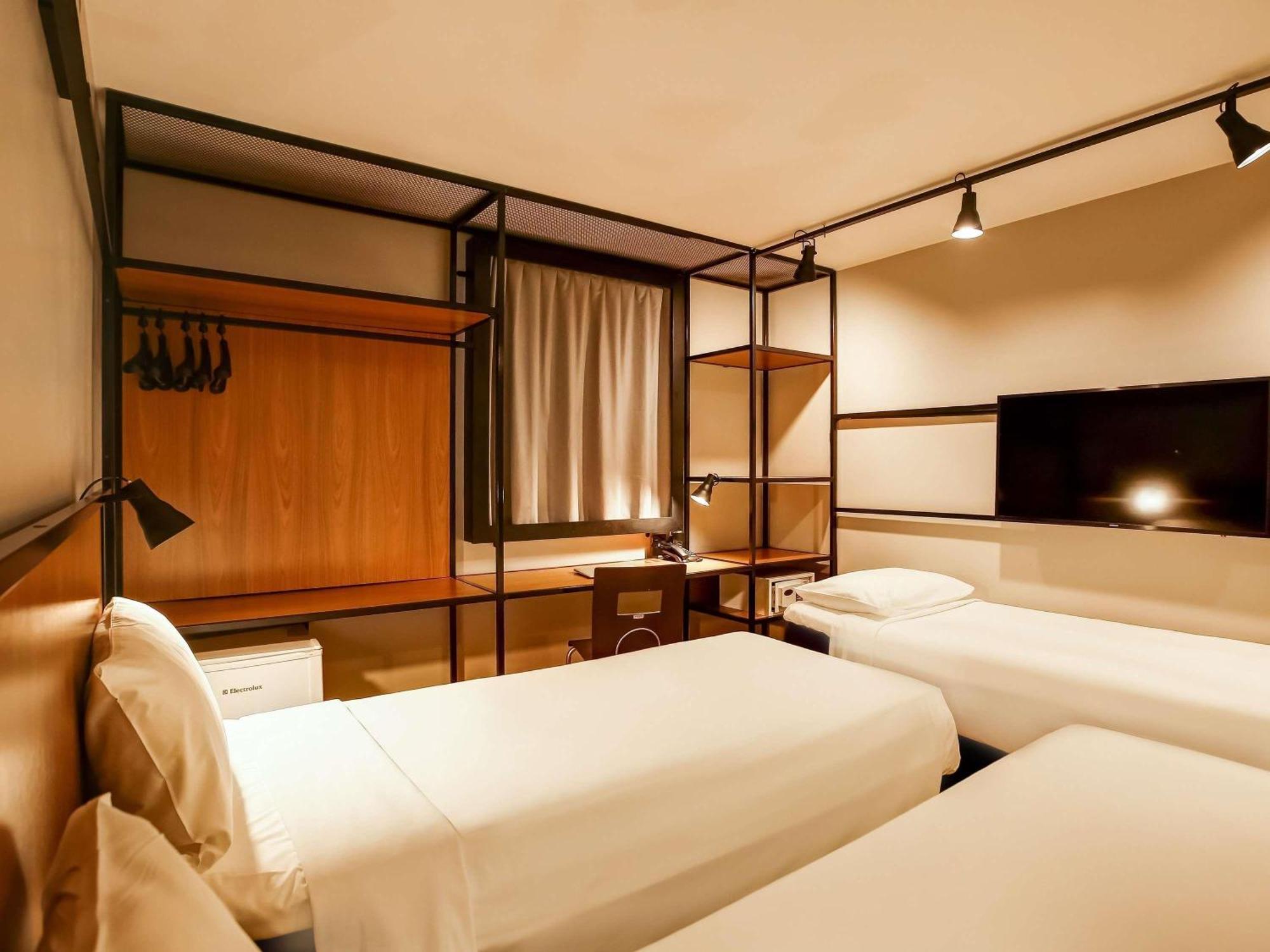 Standard Apartment Three Single Beds