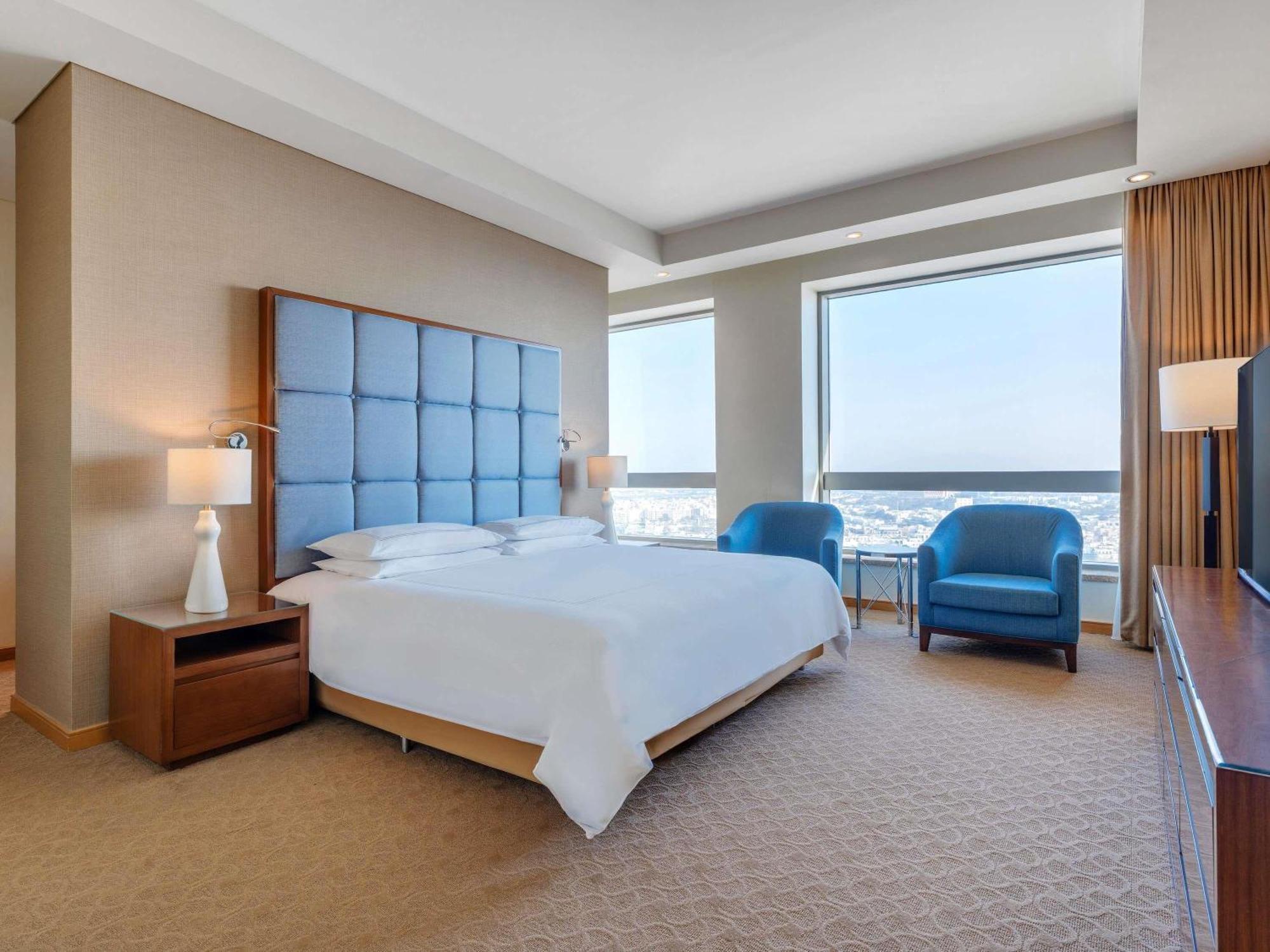 Corner Suite city creek view