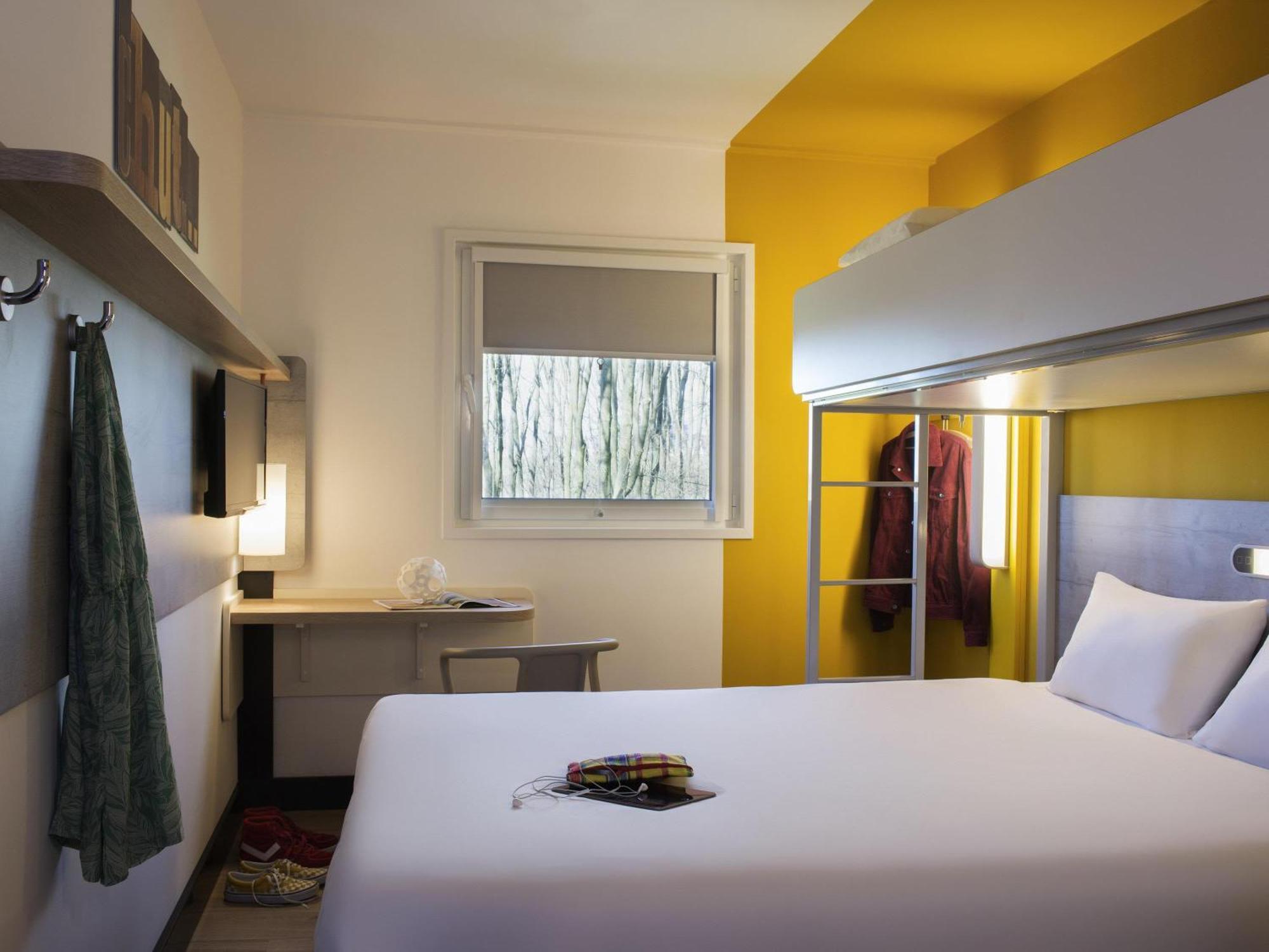 Standard Room One Double Bed One Bunk Bed