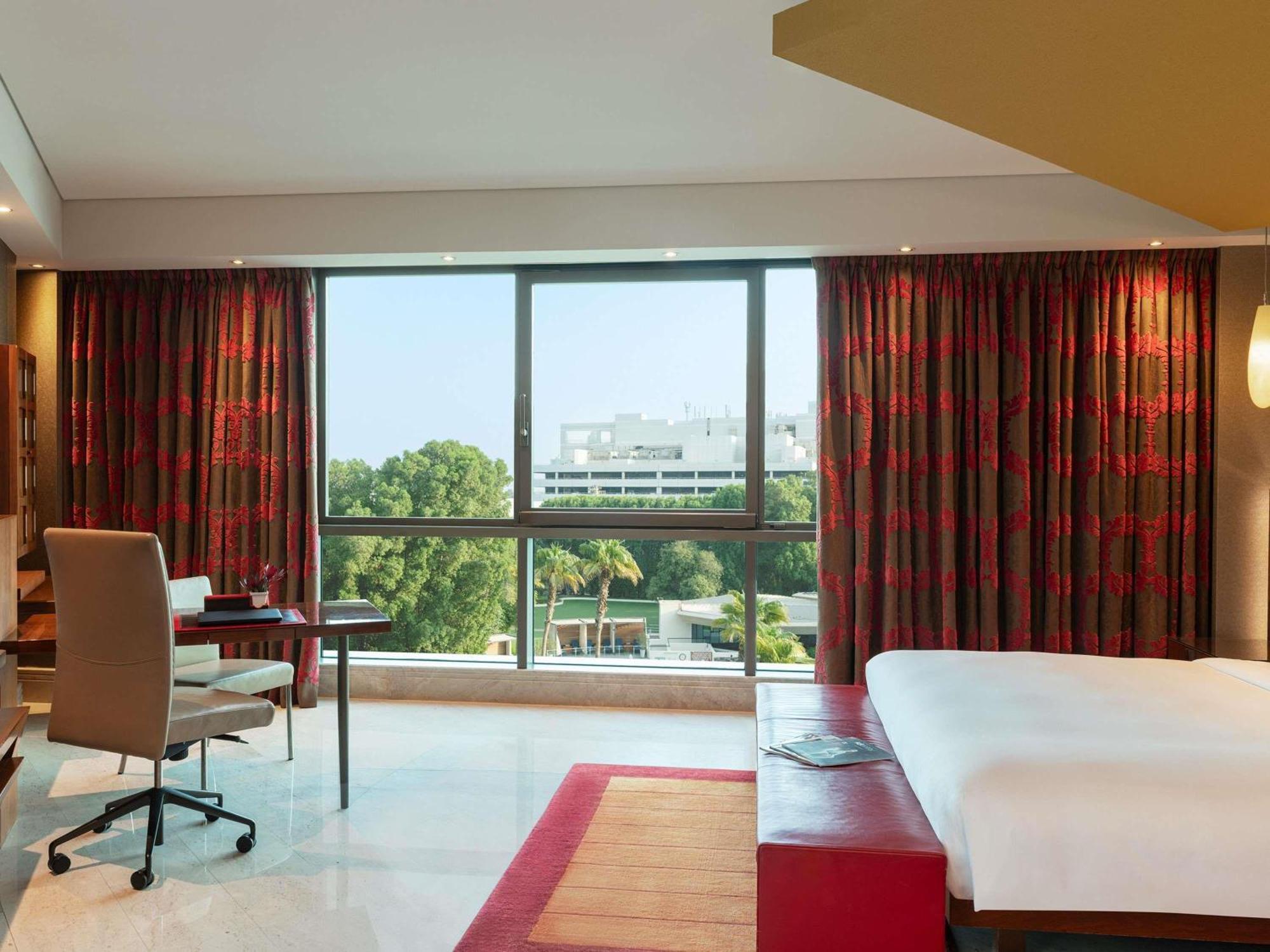 Executive King Suite City View