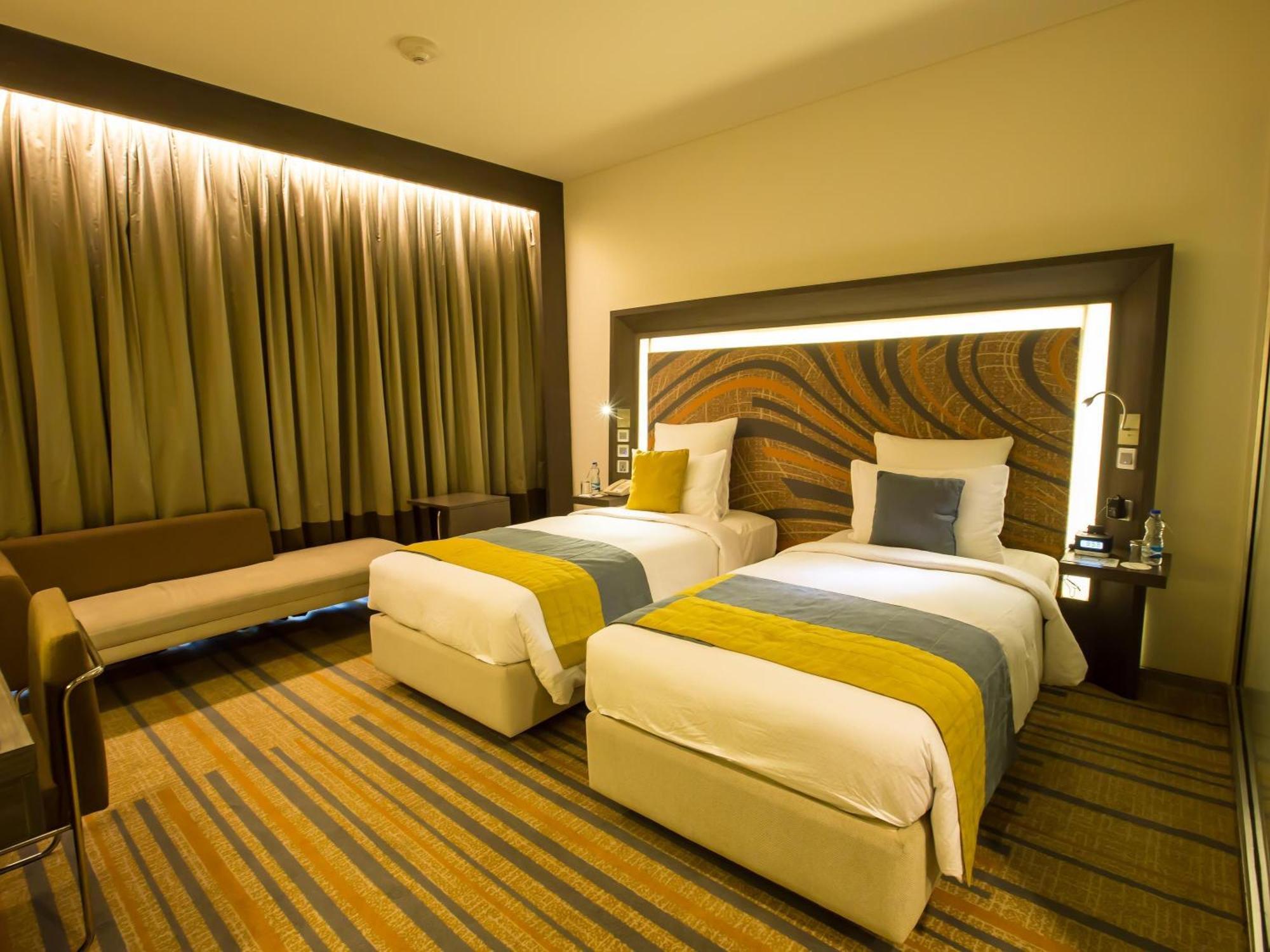 Premier Twin Room Lounge Access