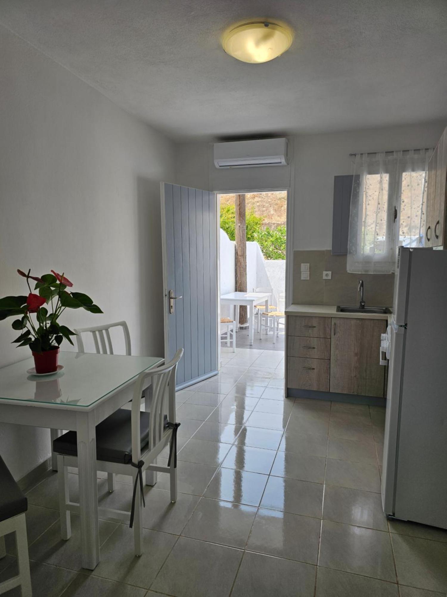 Superior One-Bedroom Apartment