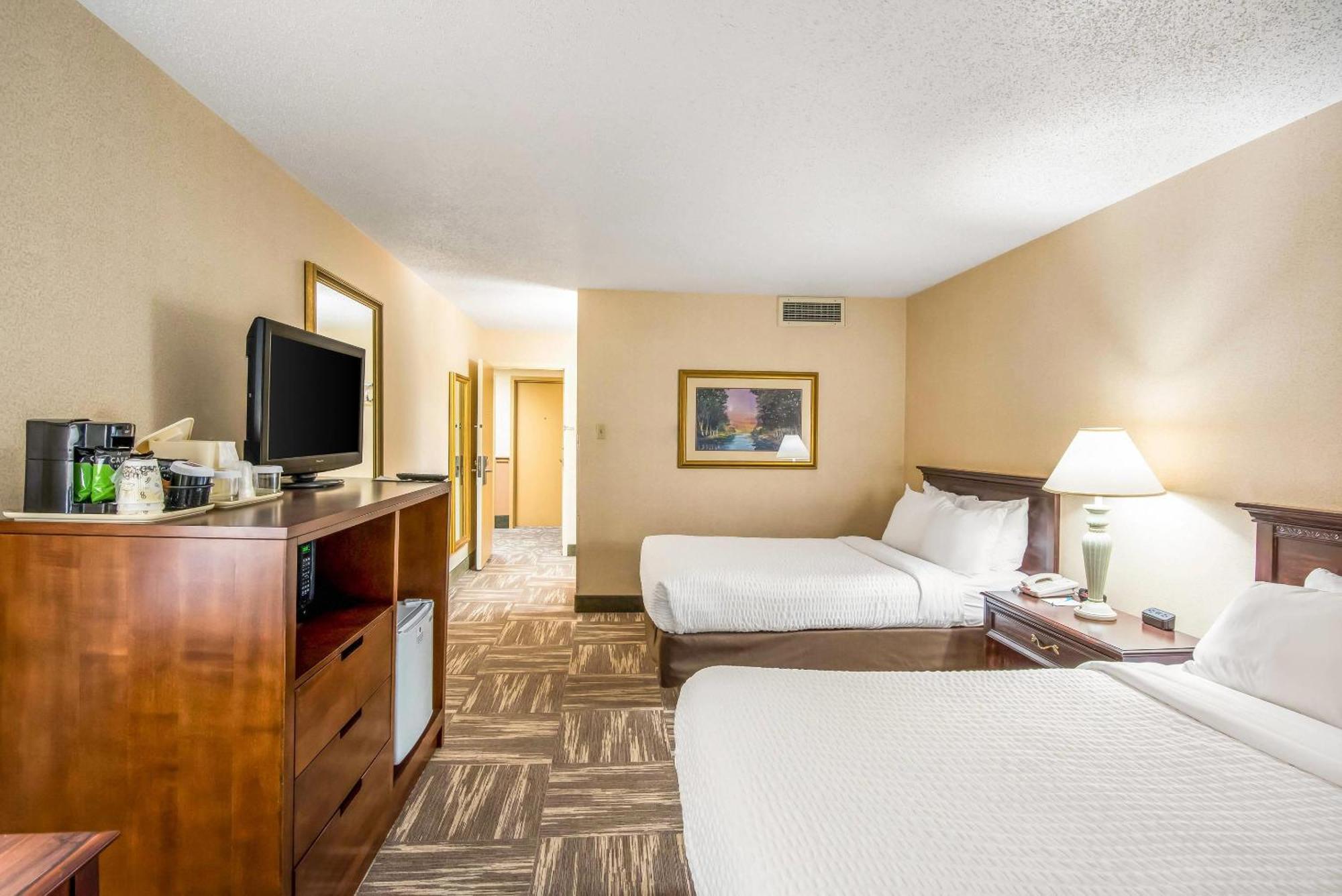 Double Room Two Double Beds Non-Smoking