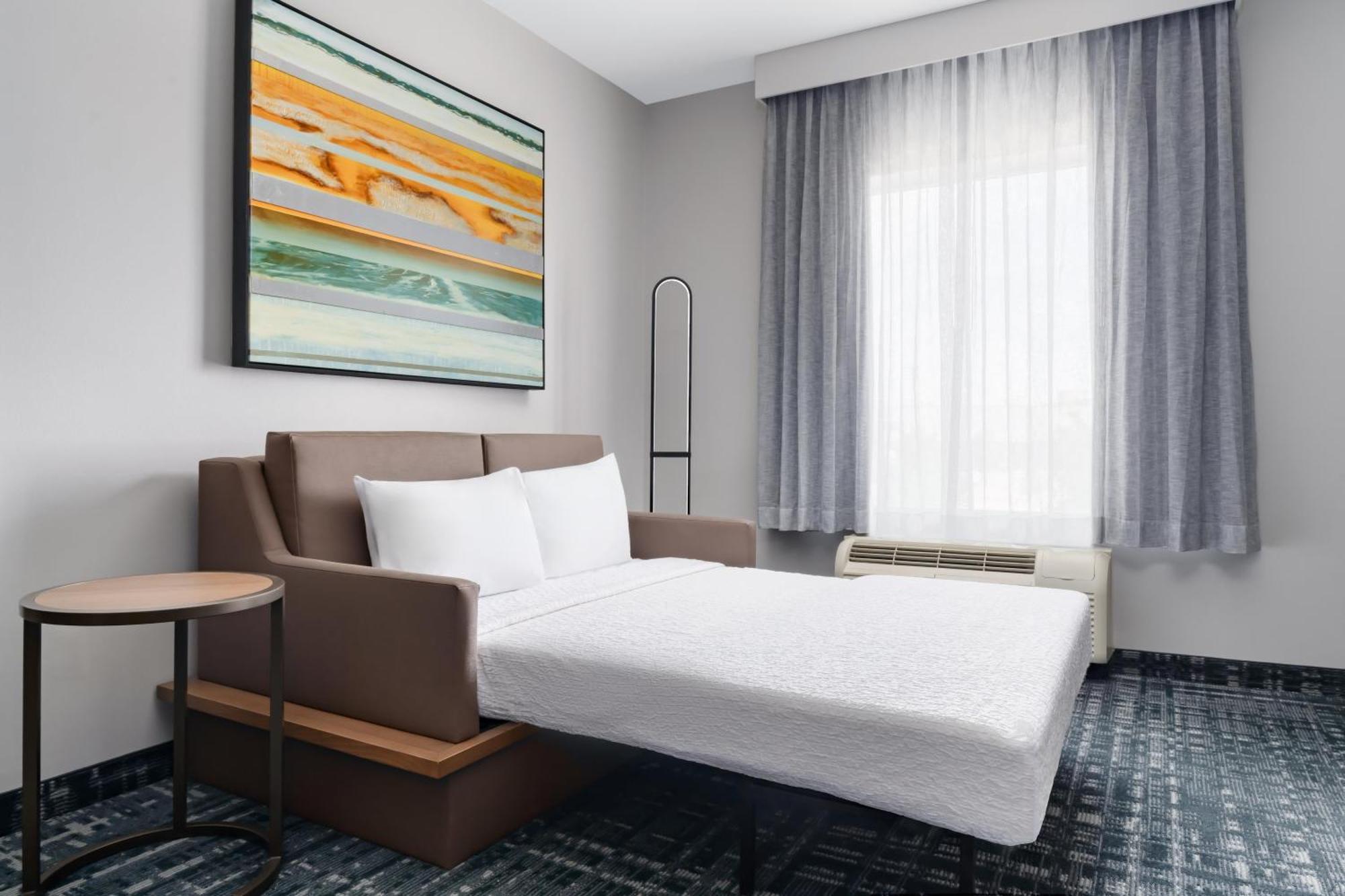 One-Bedroom King Suite Non-Smoking