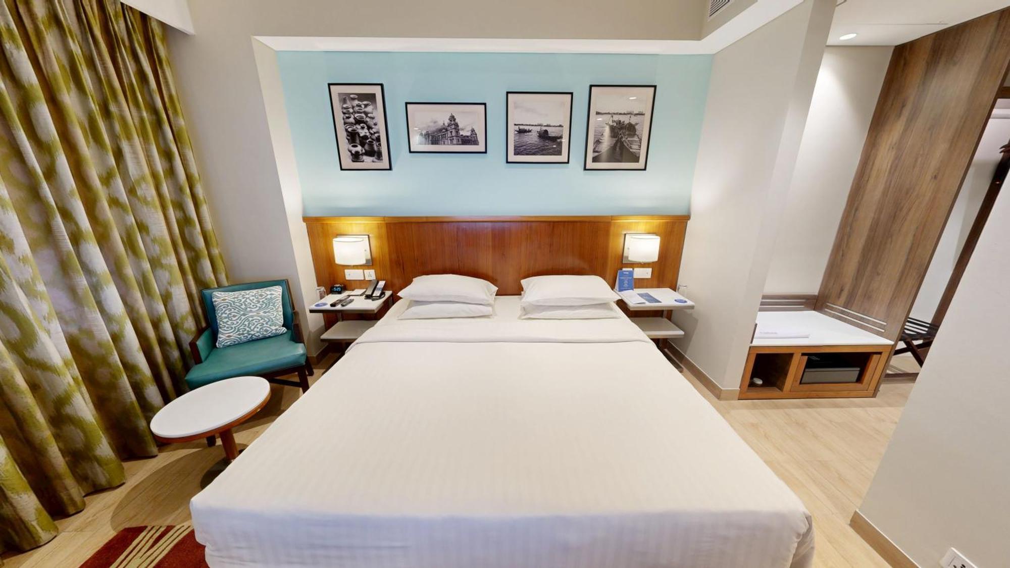 Fairfield Suite One-way airport transfer & INR 1000 Hotel Credit per