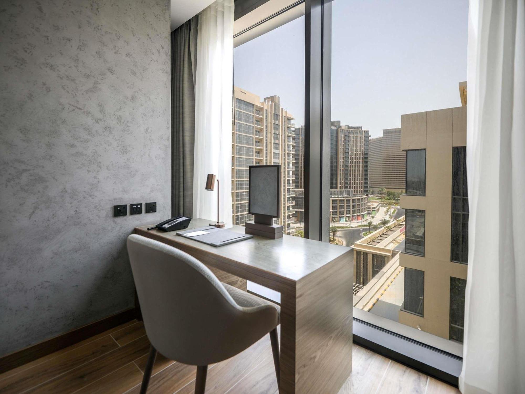 Executive Queen Suite