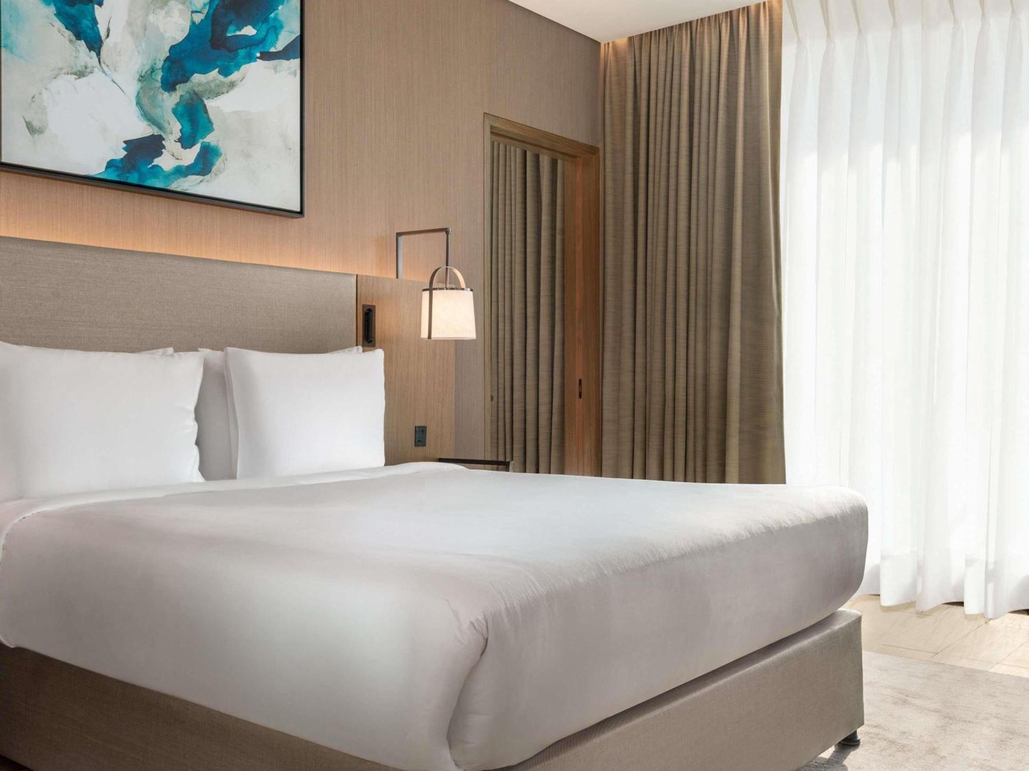 Executive Queen Suite