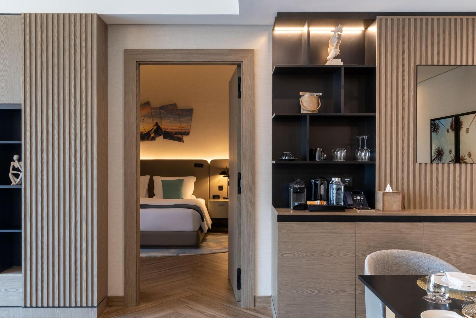 Paramount Suite