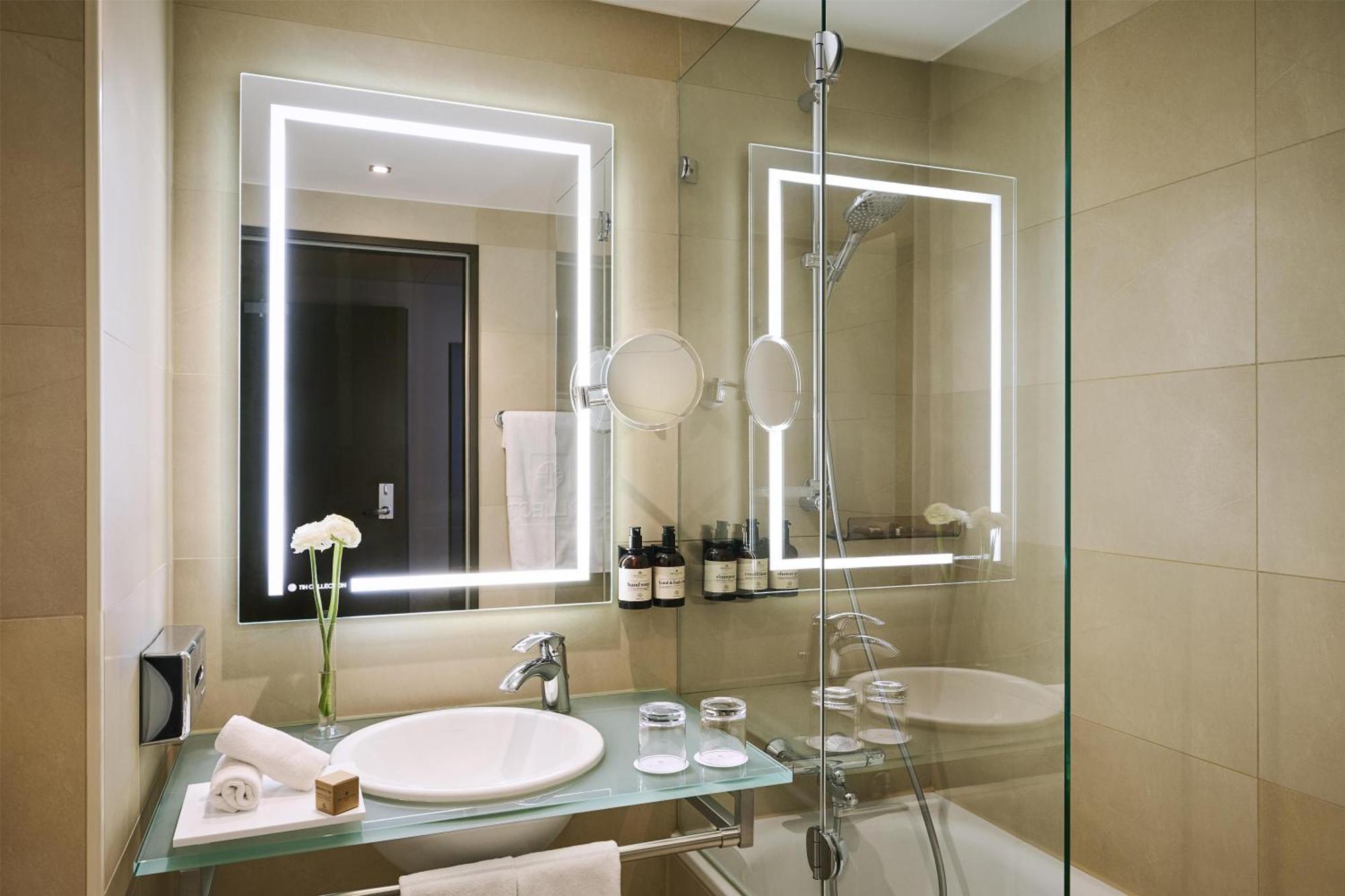 Superior Double or Twin Room with Extra Bed