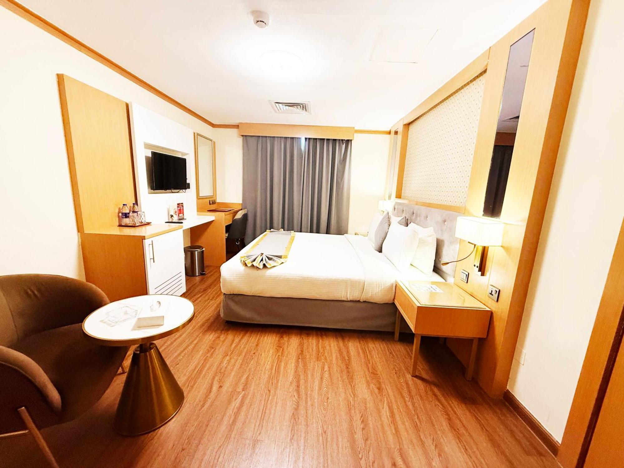 Standard King Room