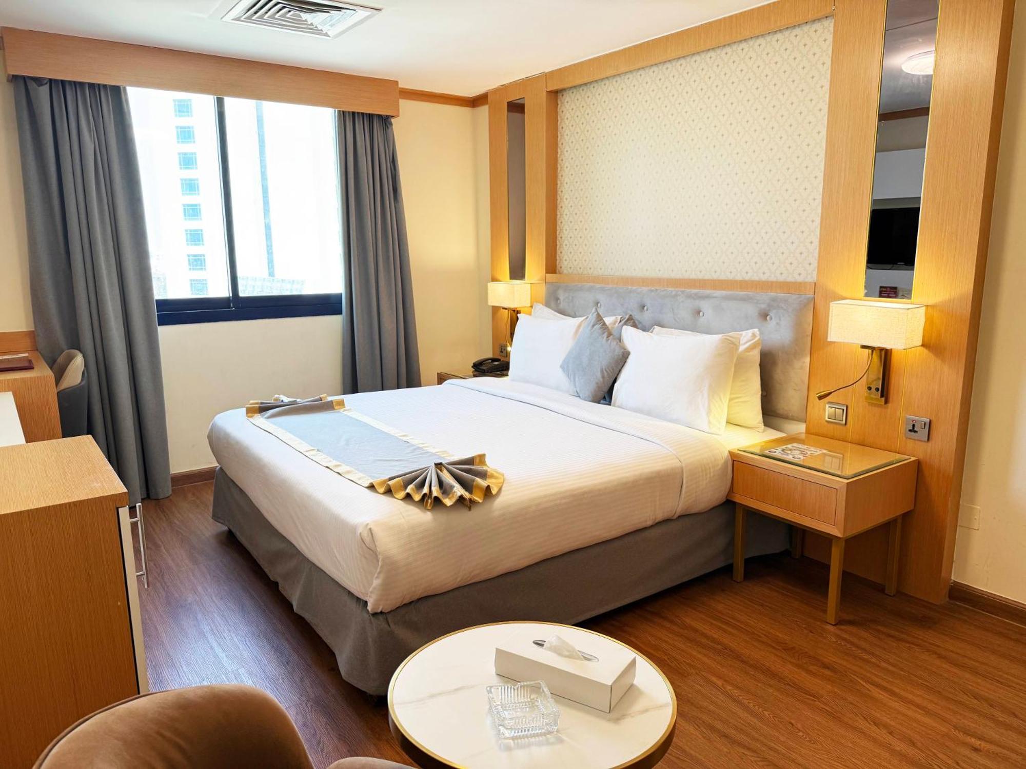 Standard King Room