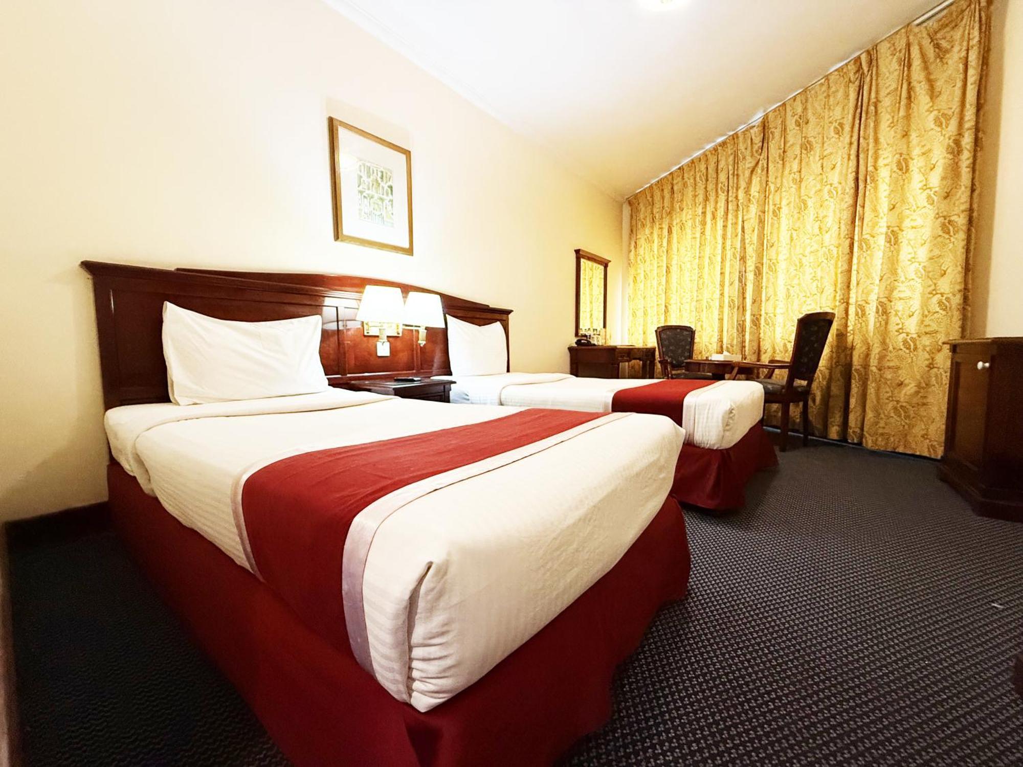 Standard Twin Room