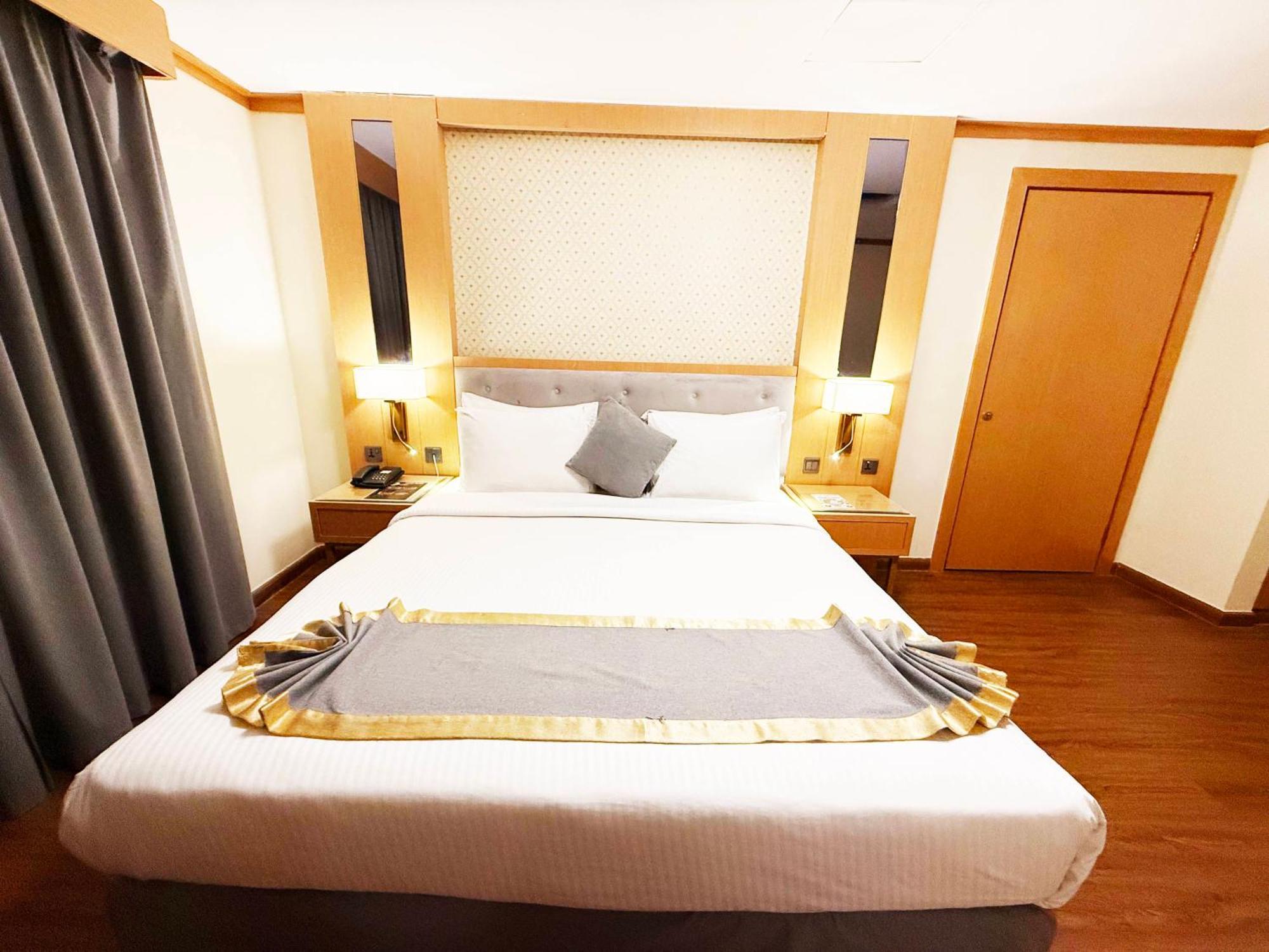 Standard King Room