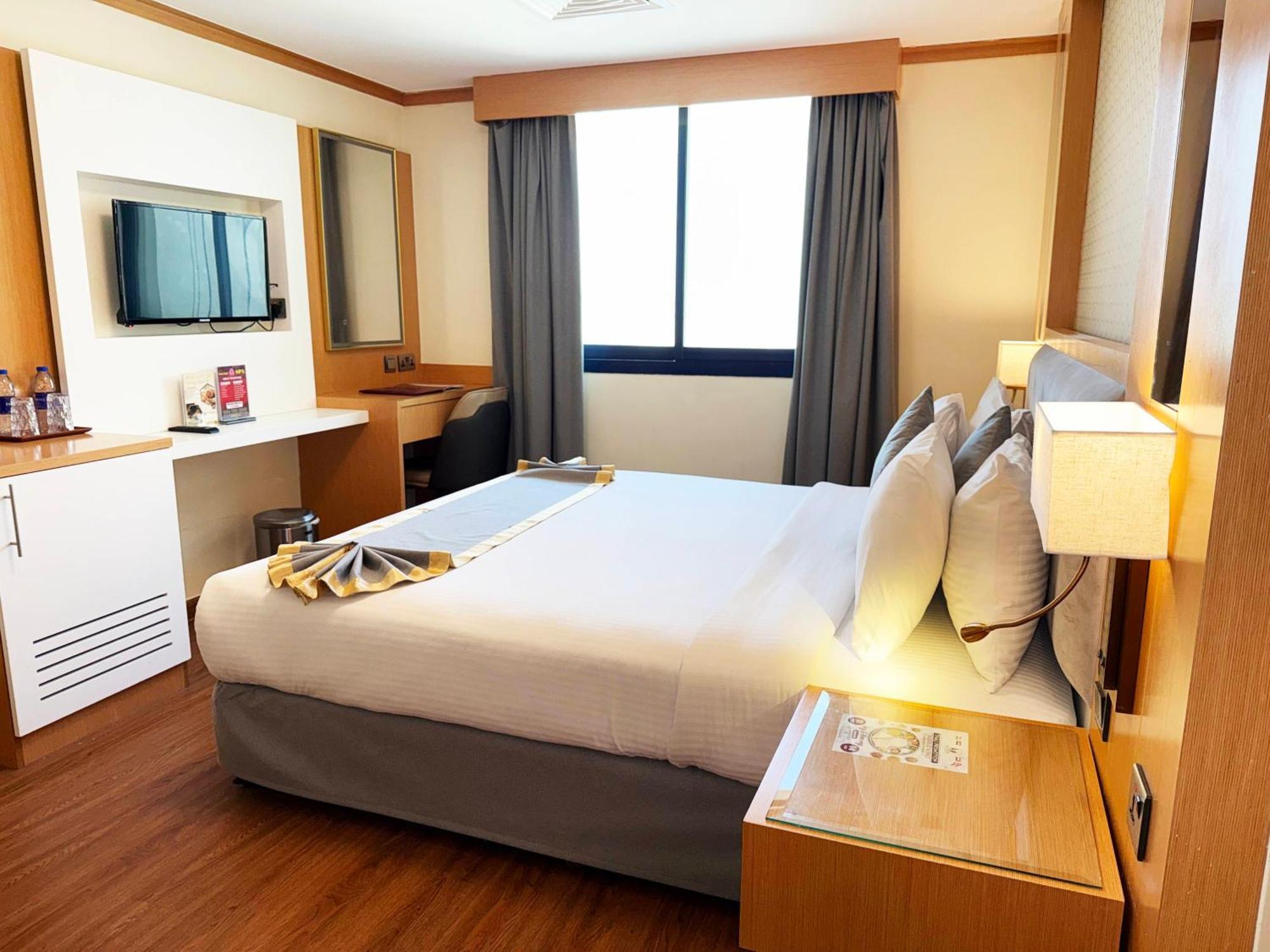 Standard King Room