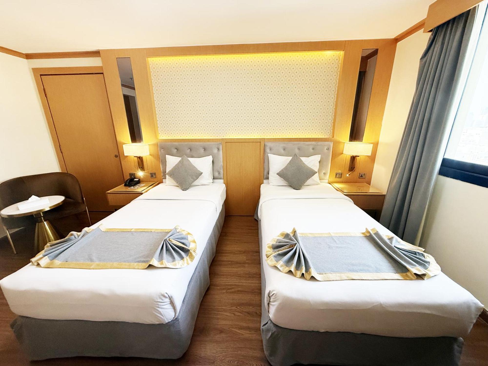 Standard Twin Room