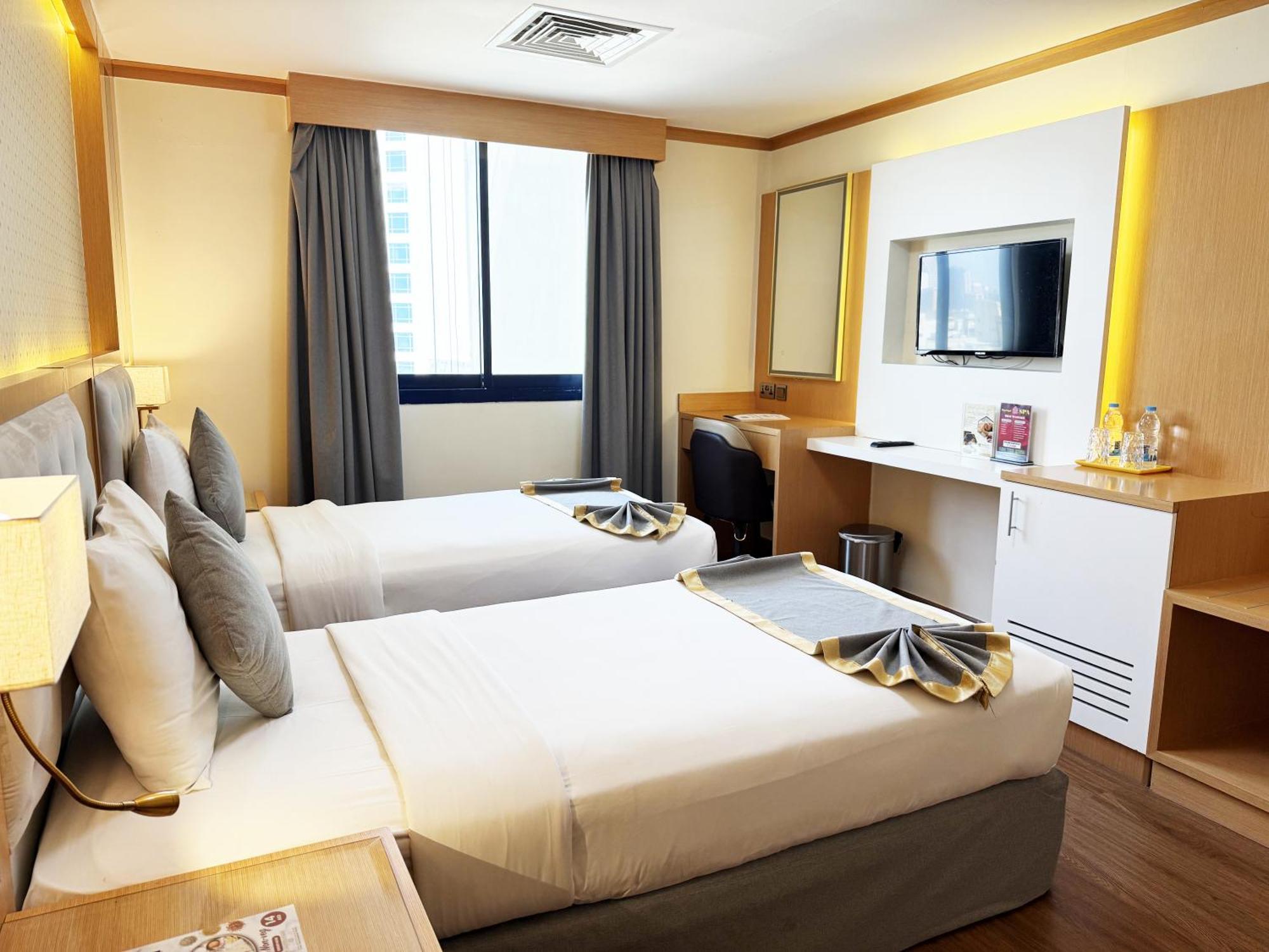 Standard Twin Room