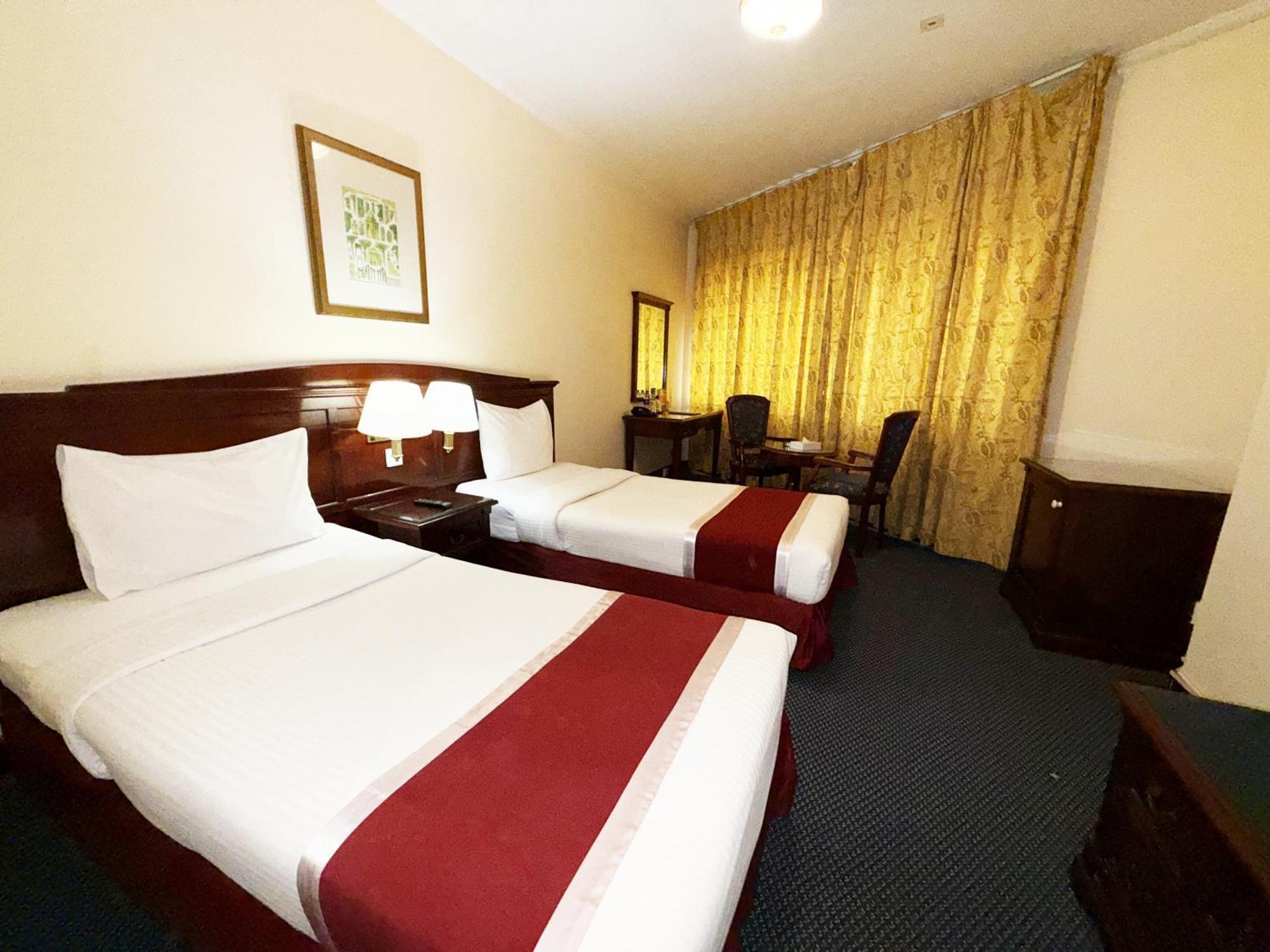 Standard Twin Room