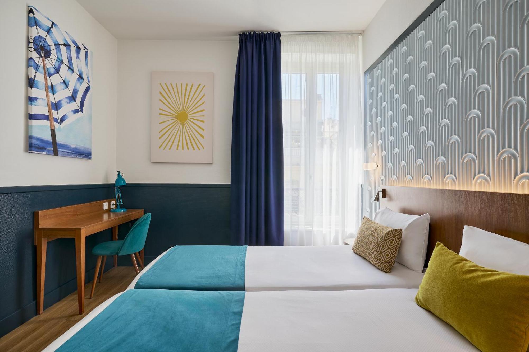 Standard Twin Room