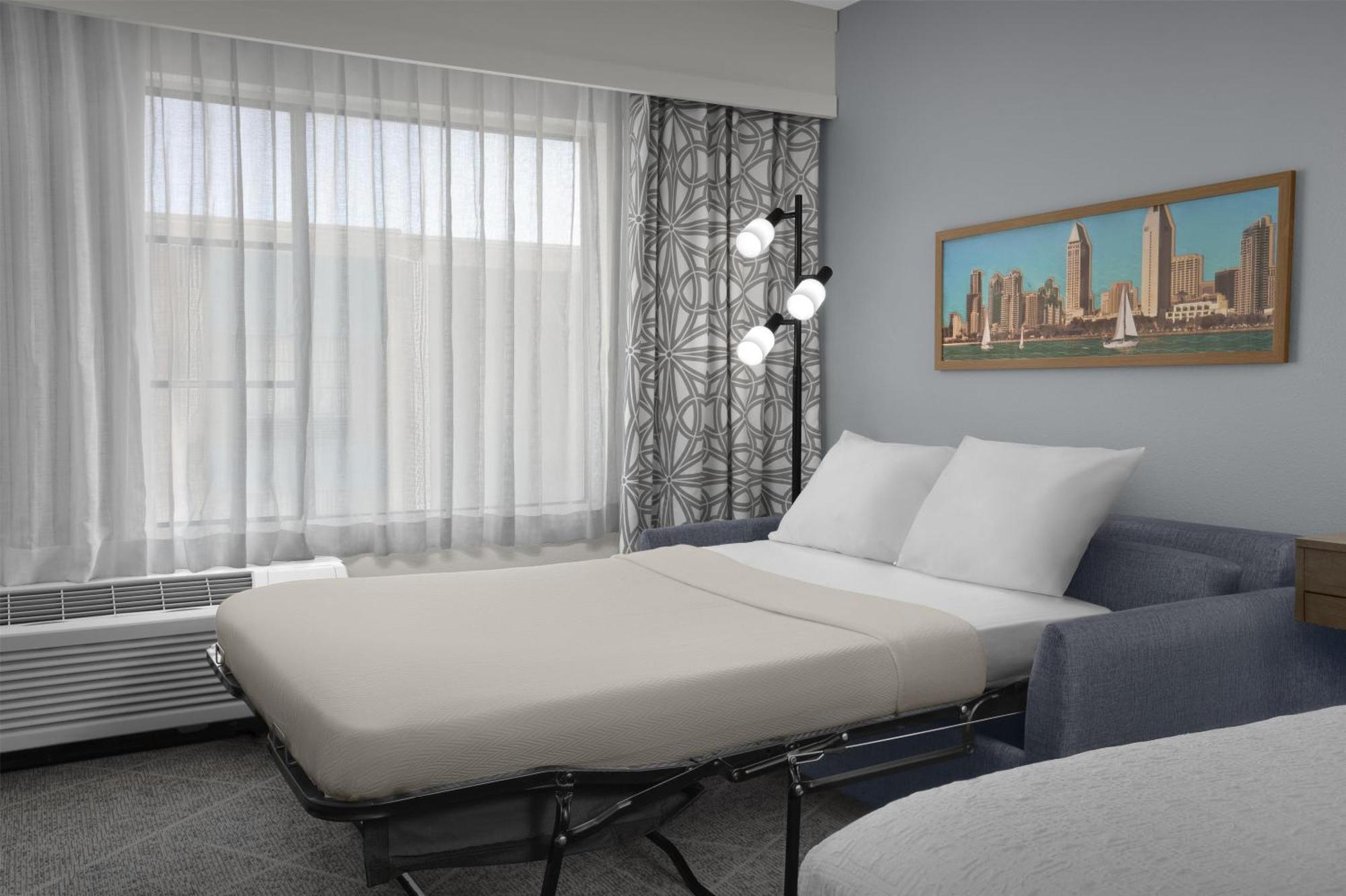 King Room with Sofa Bed and Study - Non-Smoking