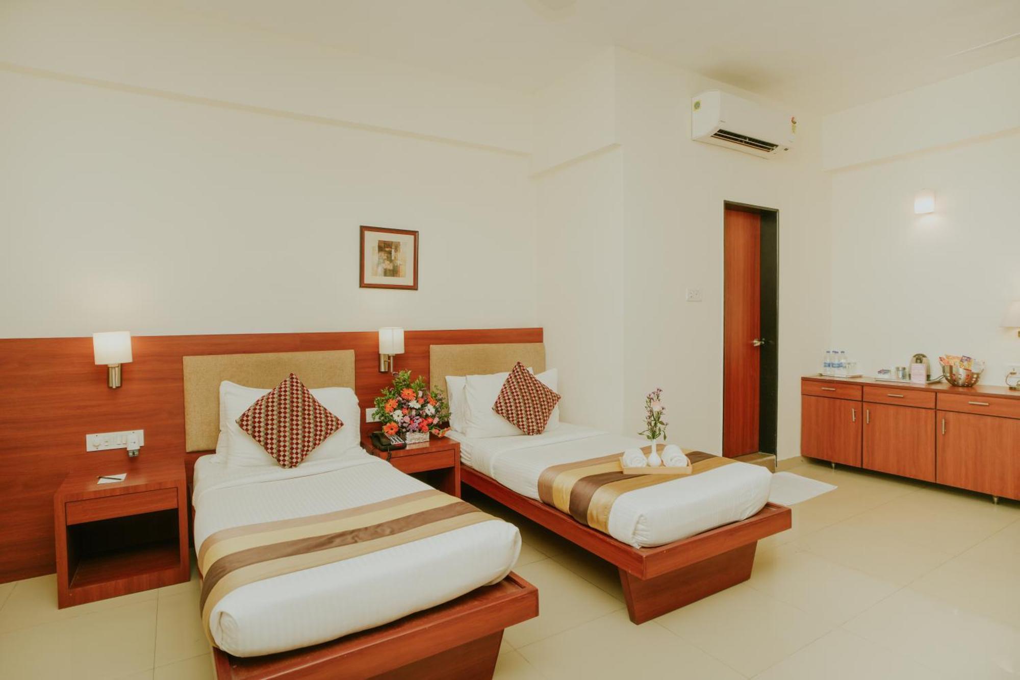 Executive Double or Twin Bed