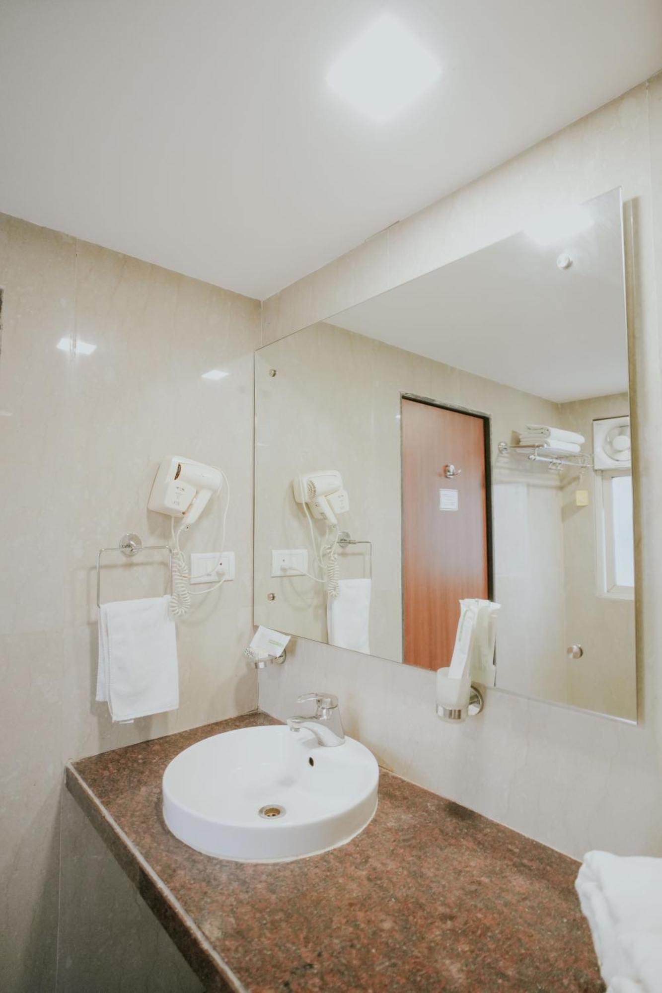 Executive Double or Twin Bed
