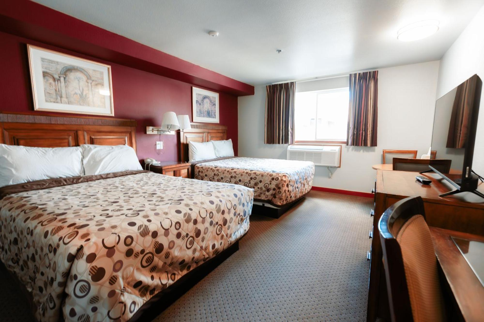 Queen Room Two Queen Beds Non-Smoking