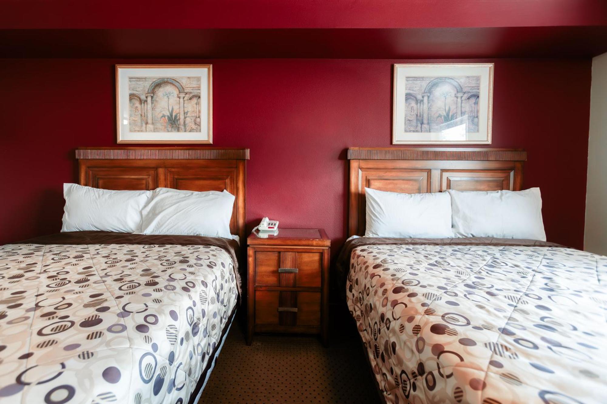 Queen Room Two Queen Beds Non-Smoking