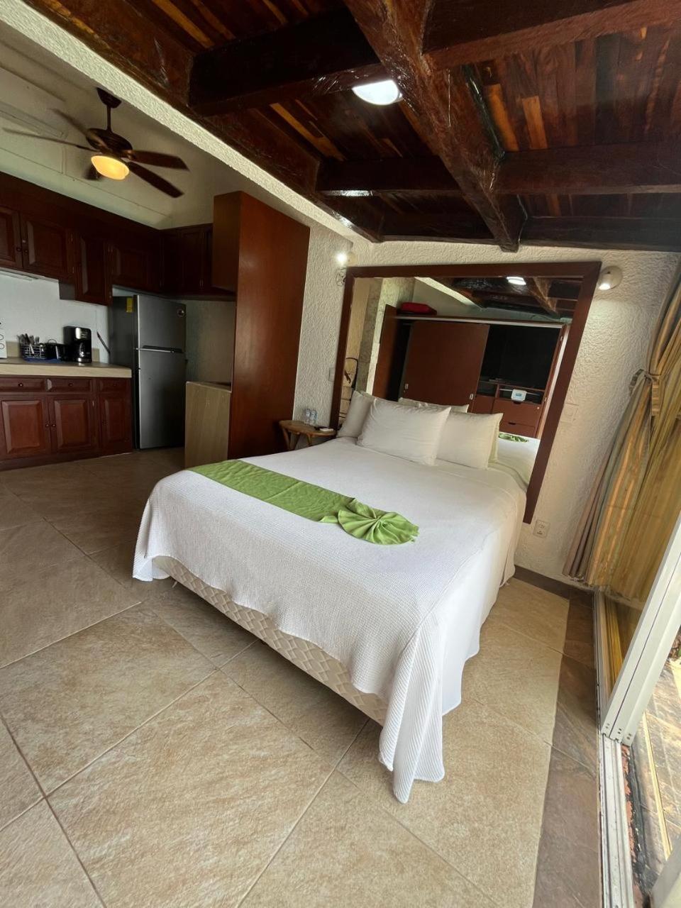 Studio Ocean View