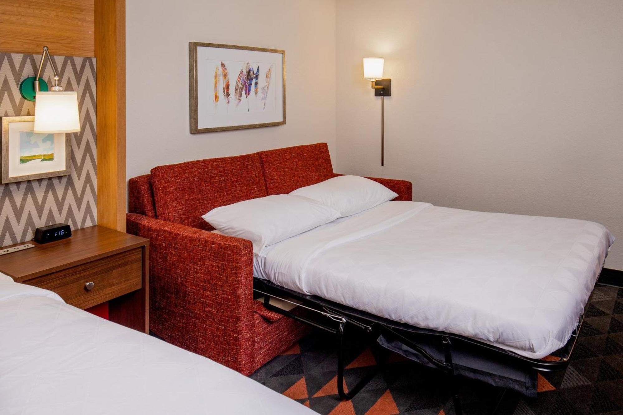 Standard King Room with Sofa Bed