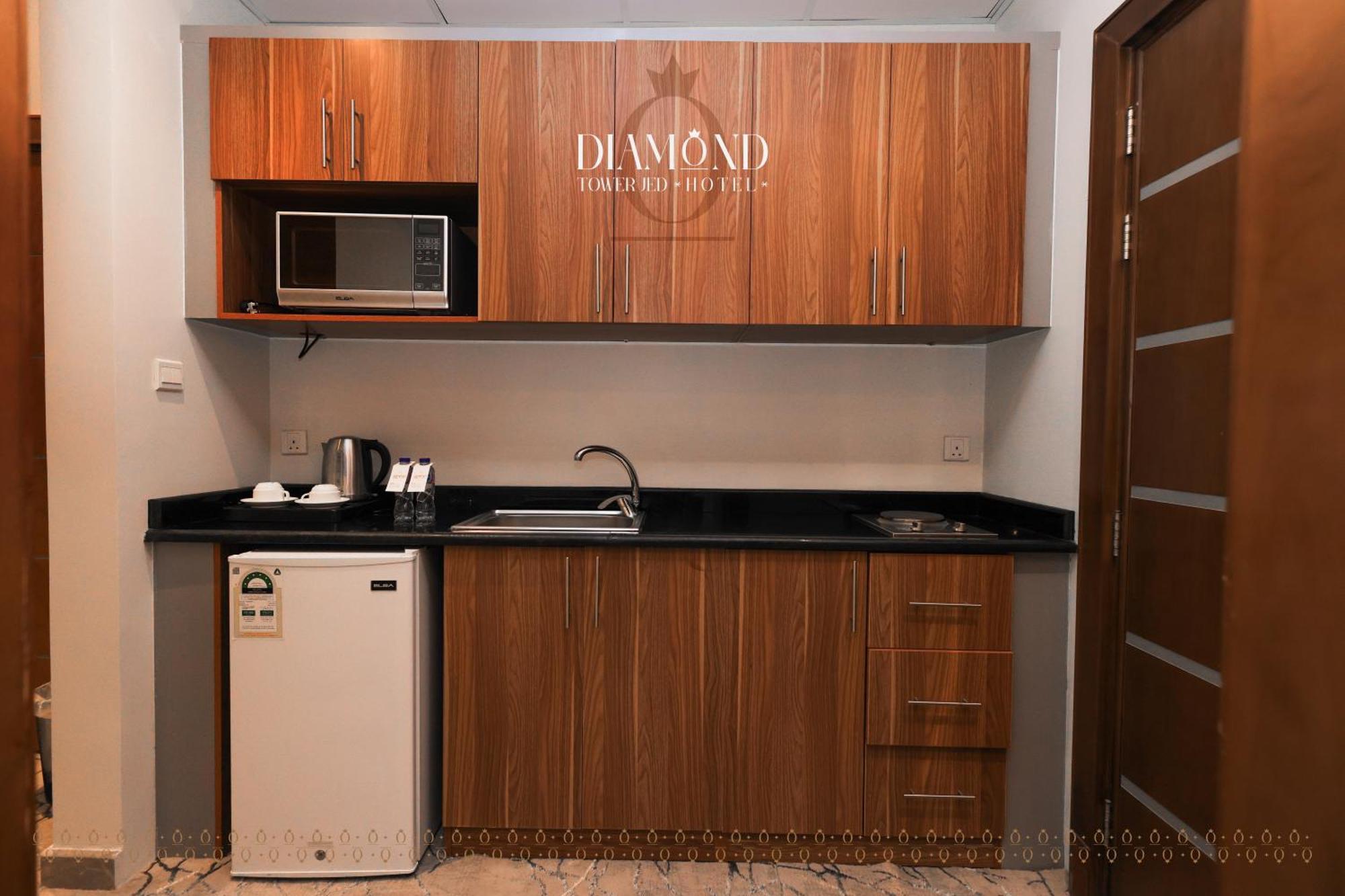 Premium Twin Studio