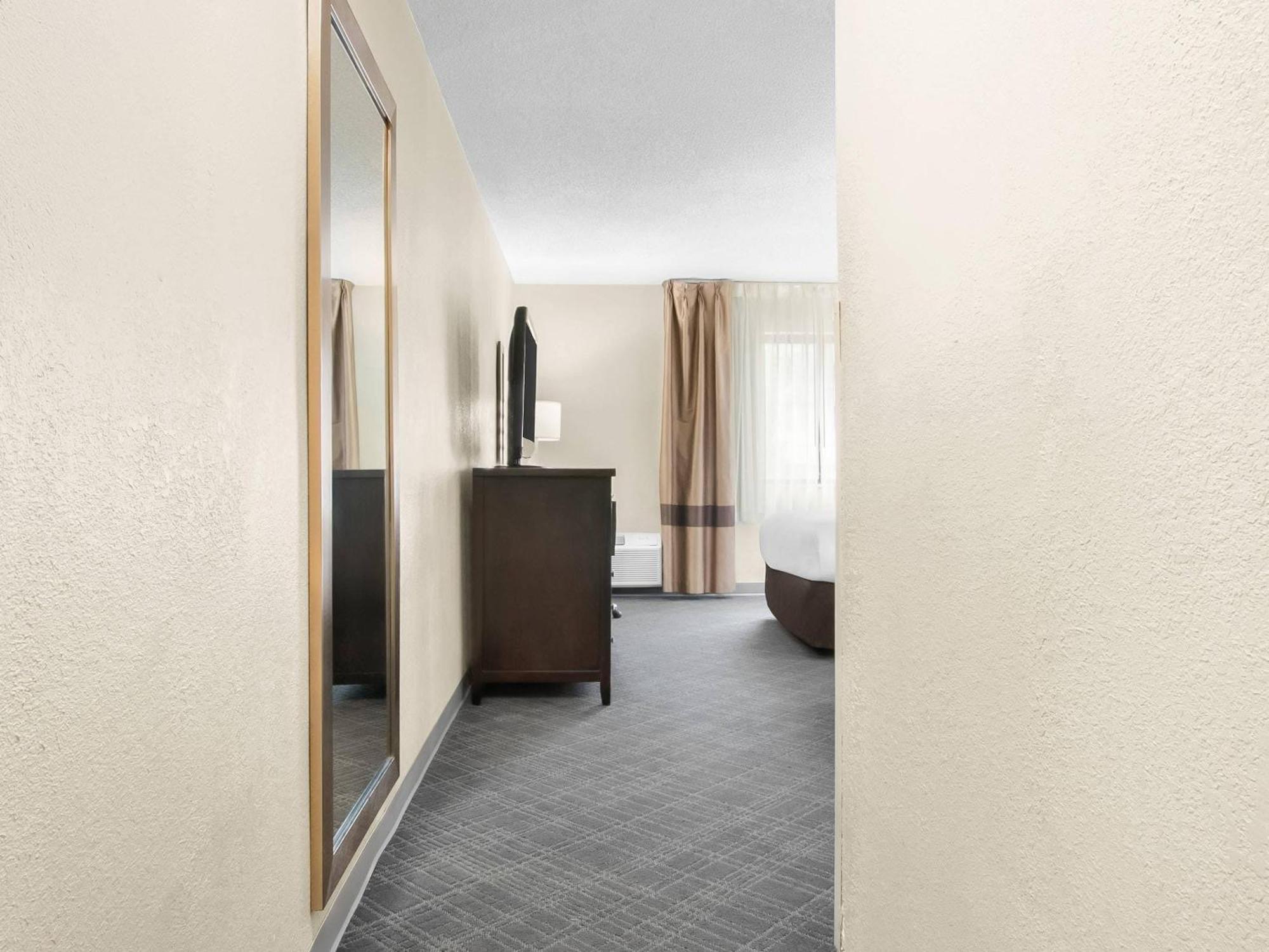 Double Room Two Double Beds Non-Smoking