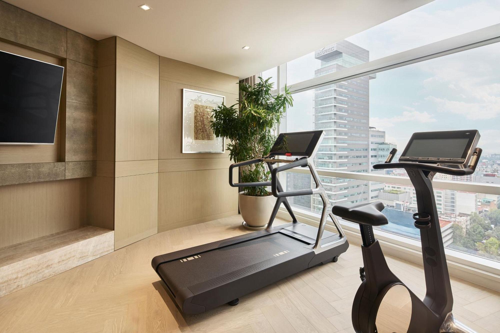 St Regis-Butler Service Suite Reforma Avenue view