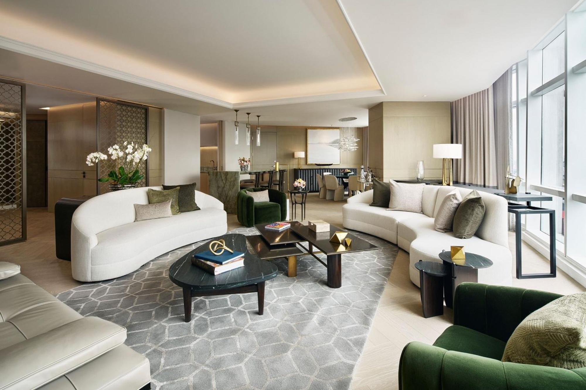 St Regis-Butler Service Suite Reforma Avenue view