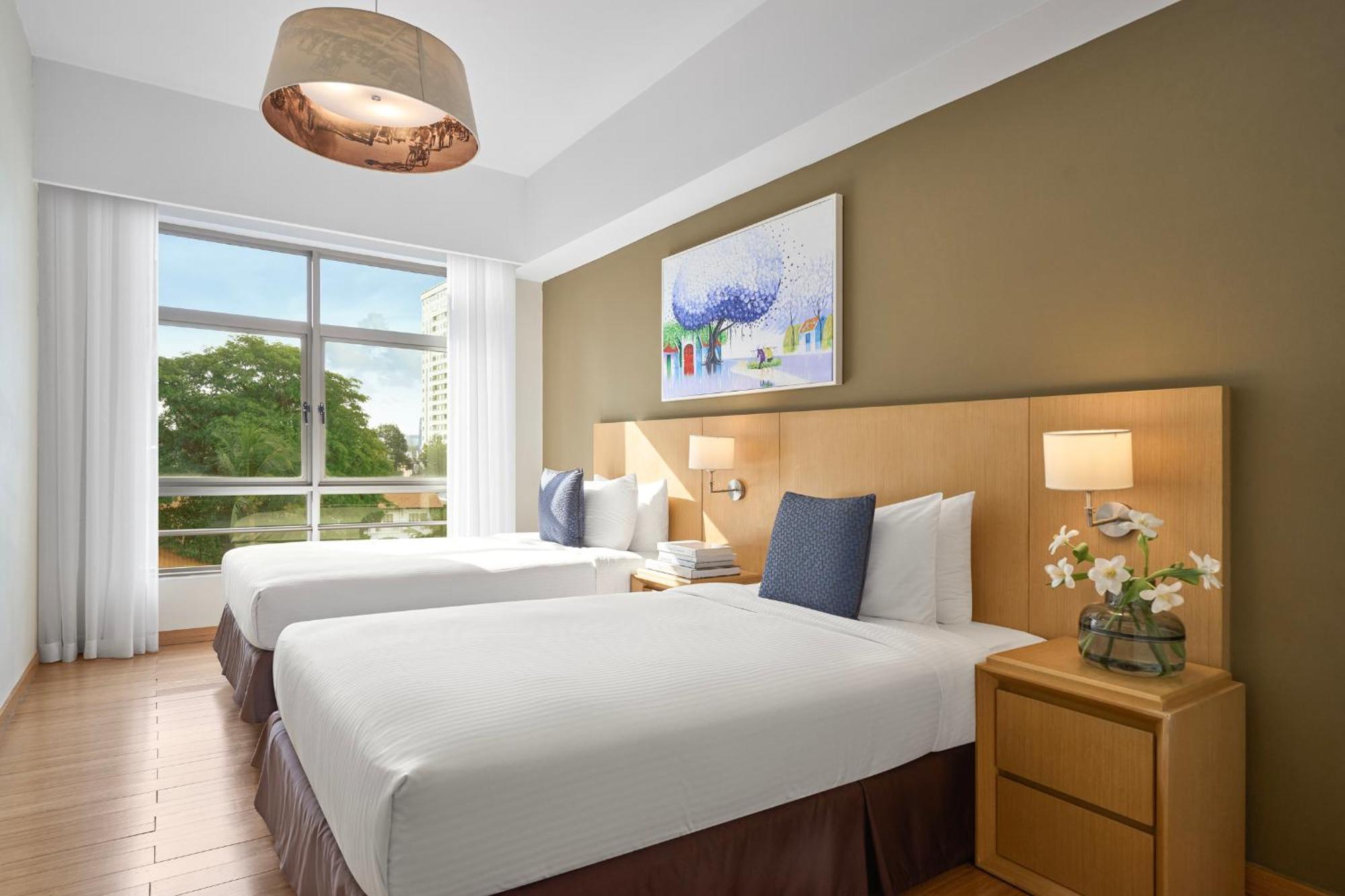 ​Three-Bedroom Executive Suite Apartment